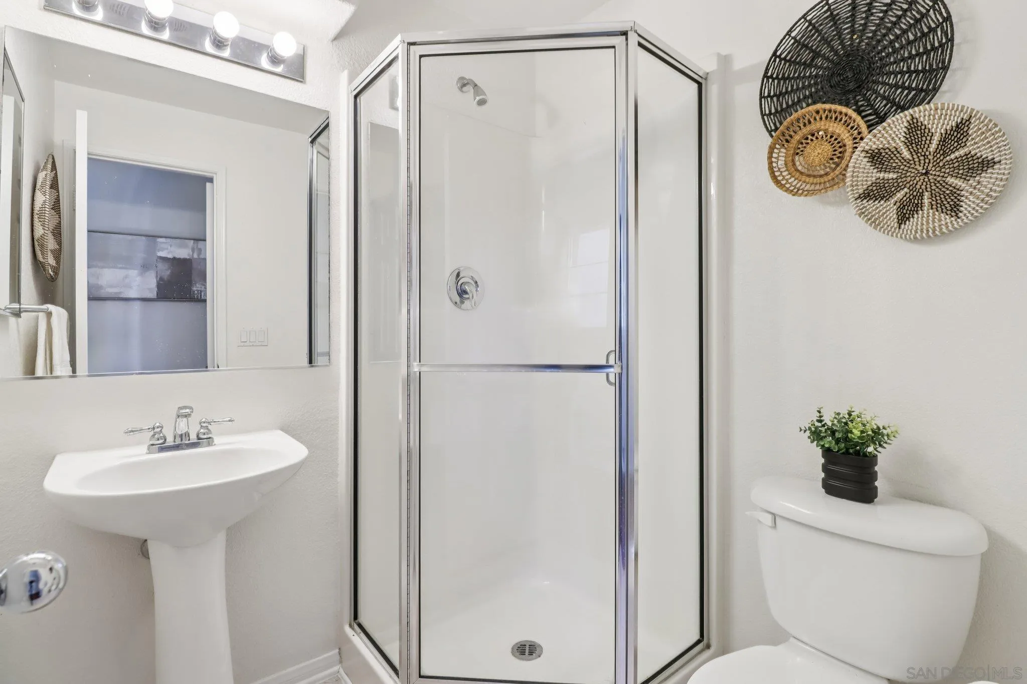 Photo #18: 260007234 Listing: Photo #18