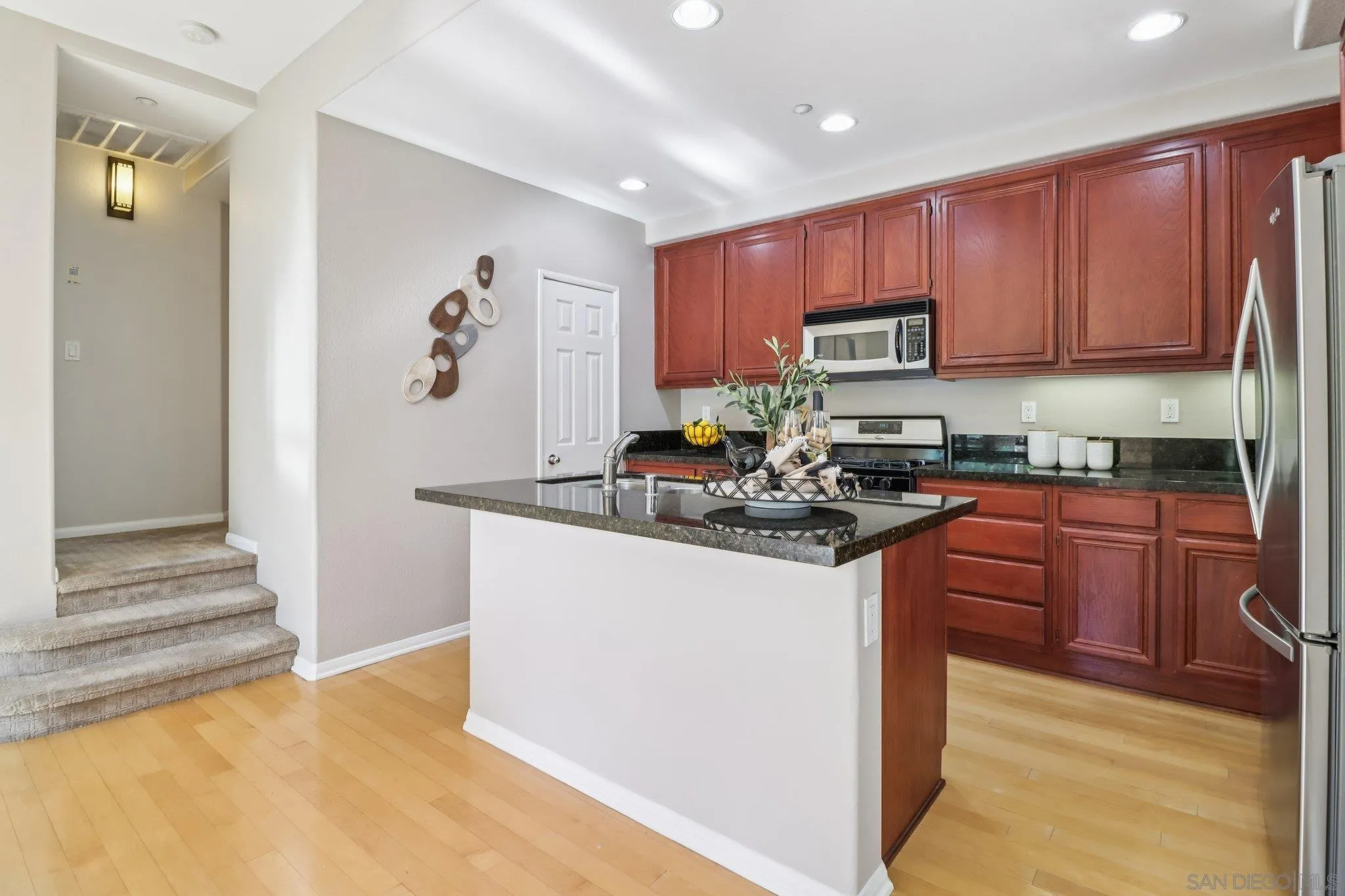 Photo #5: 260007234 Listing: Photo #5