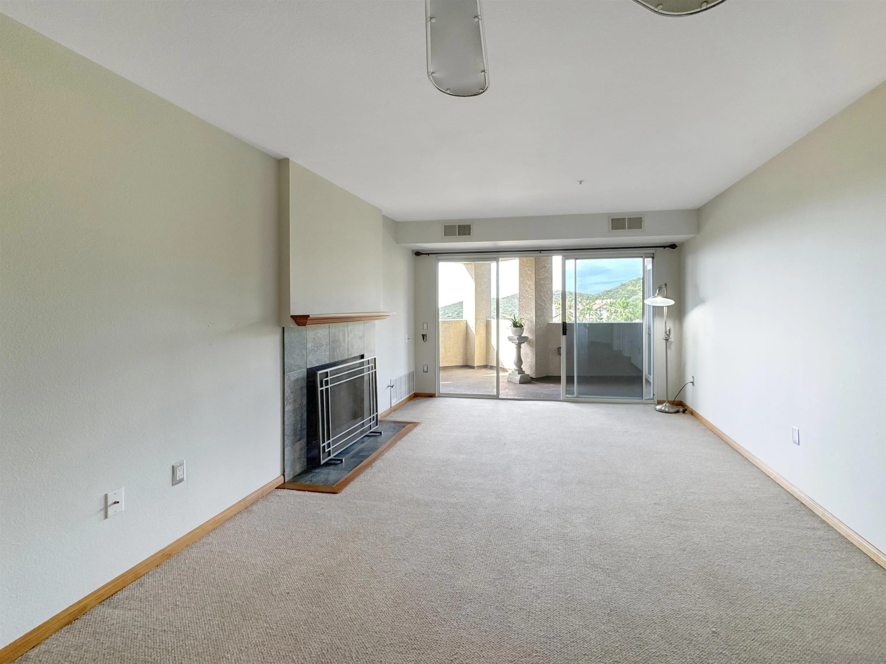 Photo #5: 260007236 Listing: Photo #5