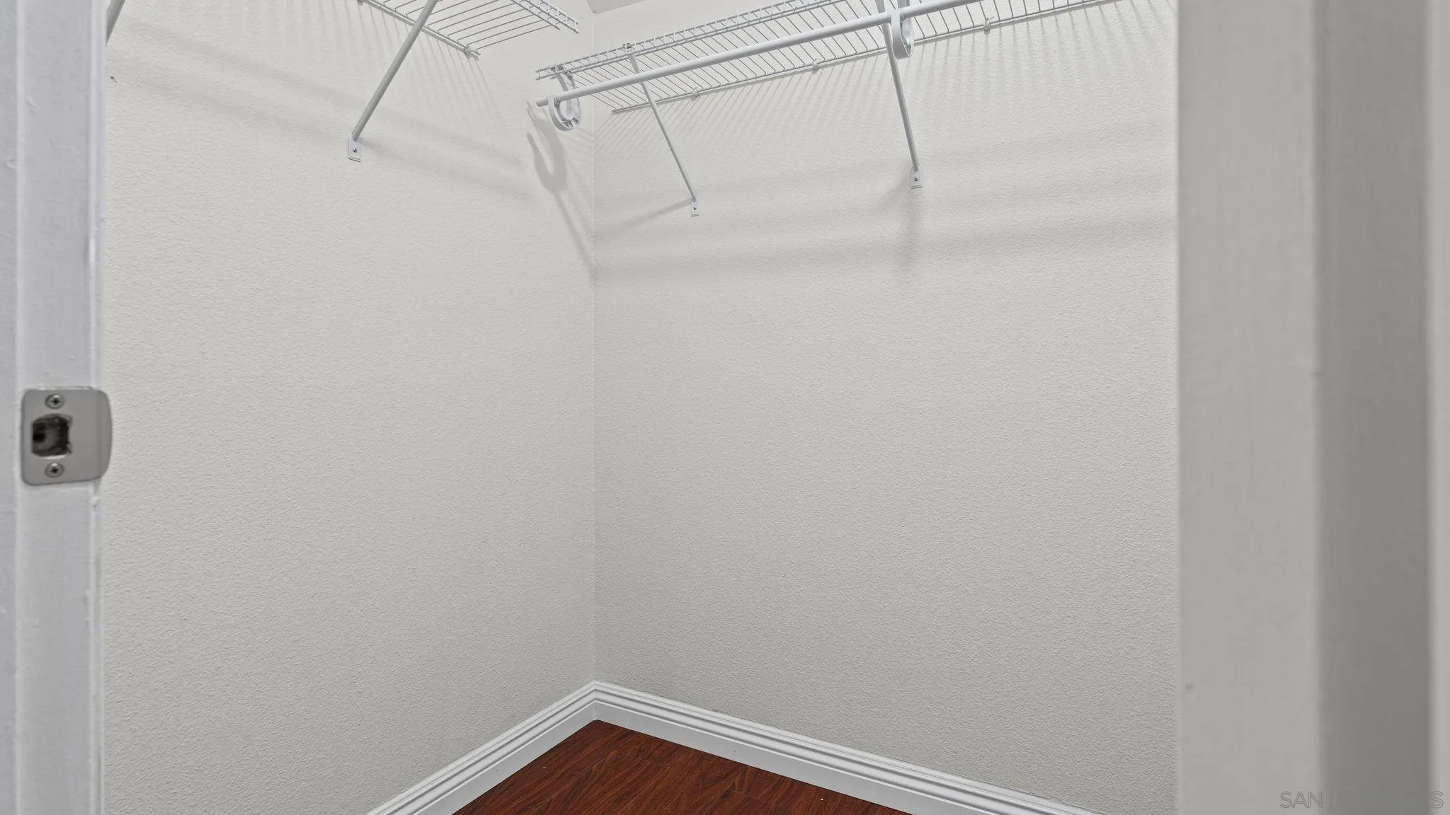 https://cdn.realtyfeed.com/cdn/127/260007239/1810414d3021e467f17f06b0a413137c.webp