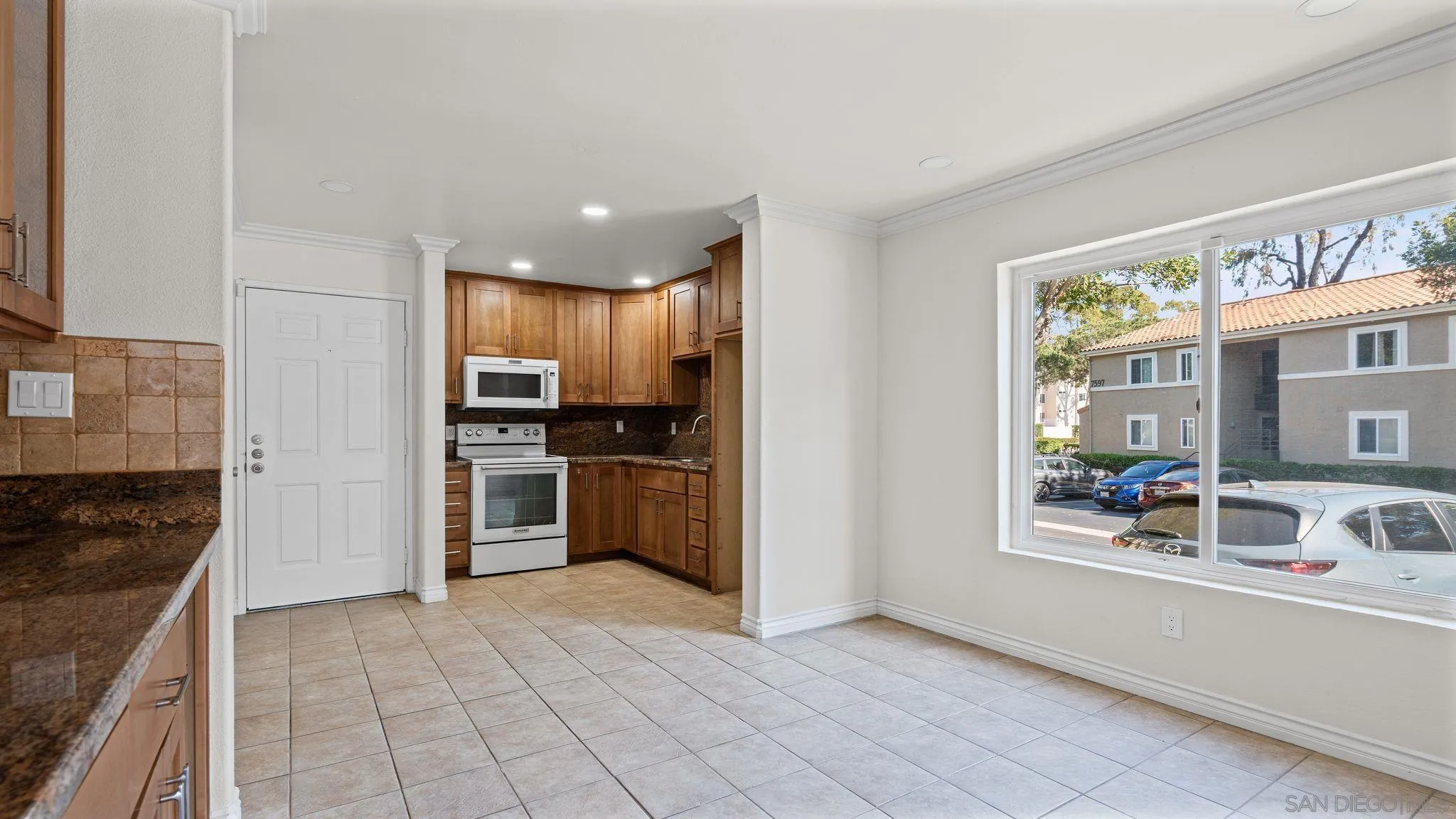 https://cdn.realtyfeed.com/cdn/127/260007239/9f844ad76687a2a9662527012fc2d462.webp