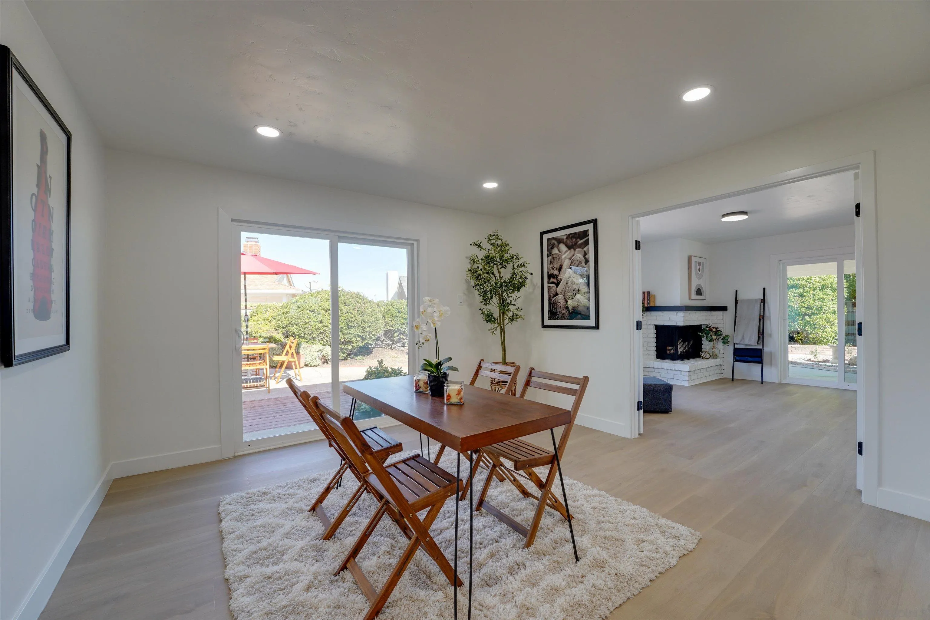 https://cdn.realtyfeed.com/cdn/127/260007241/c1c3d3dc43ac0bc8baaeaf0731ba76d6.webp