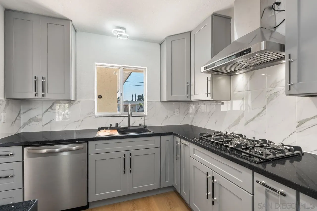 https://cdn.realtyfeed.com/cdn/127/260007243/03ea1e584be09cadb0e2def49af156a5.webp