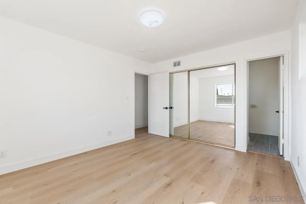 https://cdn.realtyfeed.com/cdn/127/260007243/3701155744b2783efaa08043278e4a20.webp