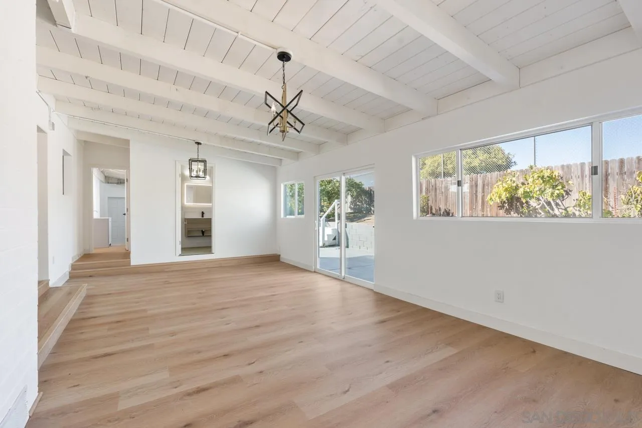 https://cdn.realtyfeed.com/cdn/127/260007243/730bac39978ebb8661ed3a013745adad.webp