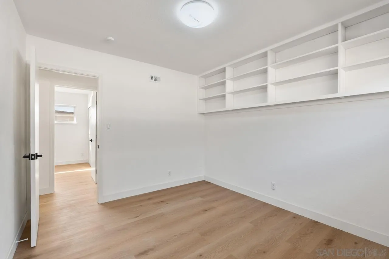 https://cdn.realtyfeed.com/cdn/127/260007243/76e0a9633d435406d68c76929c892ac7.webp