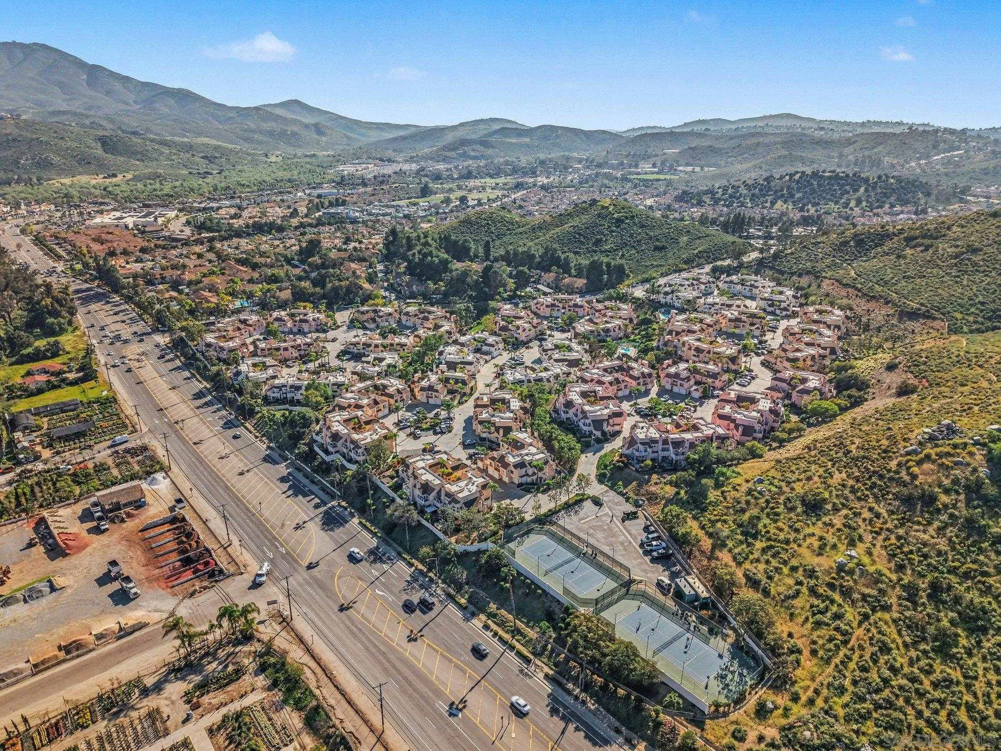https://cdn.realtyfeed.com/cdn/127/260007246/3134ed99f31daf1cfc9c635905e0e847.webp