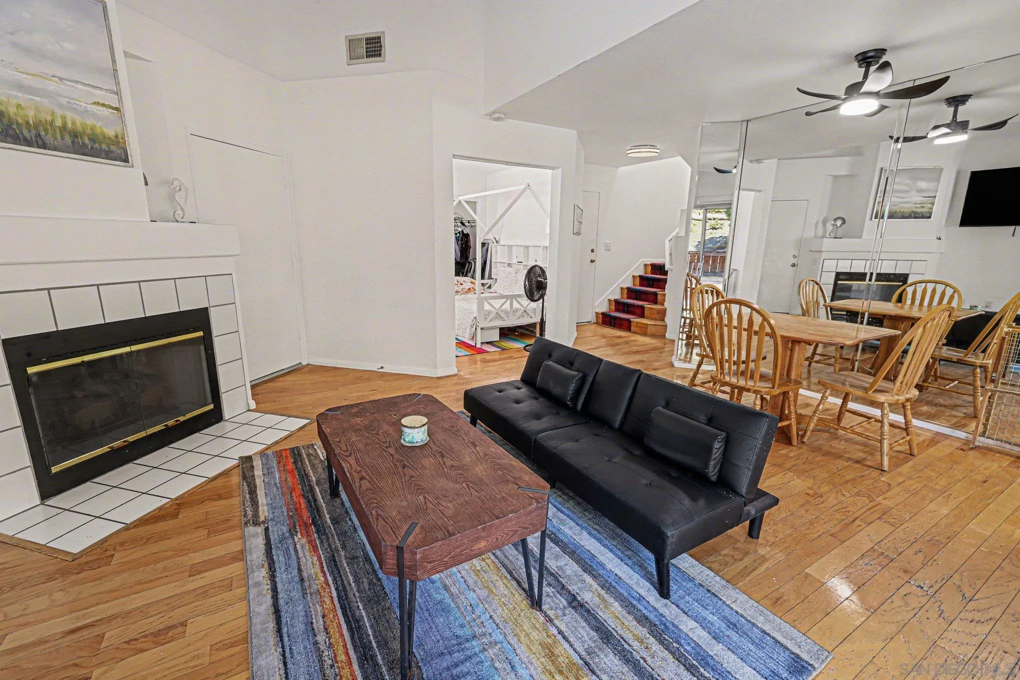 https://cdn.realtyfeed.com/cdn/127/260007246/7381fc721363dd7ecd7bbee51dd7d194.webp