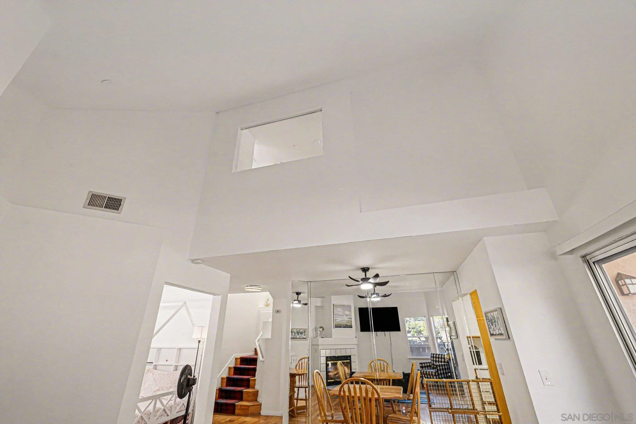 https://cdn.realtyfeed.com/cdn/127/260007246/7b30f77431cb81b06cef6a2e77e6ab33.webp