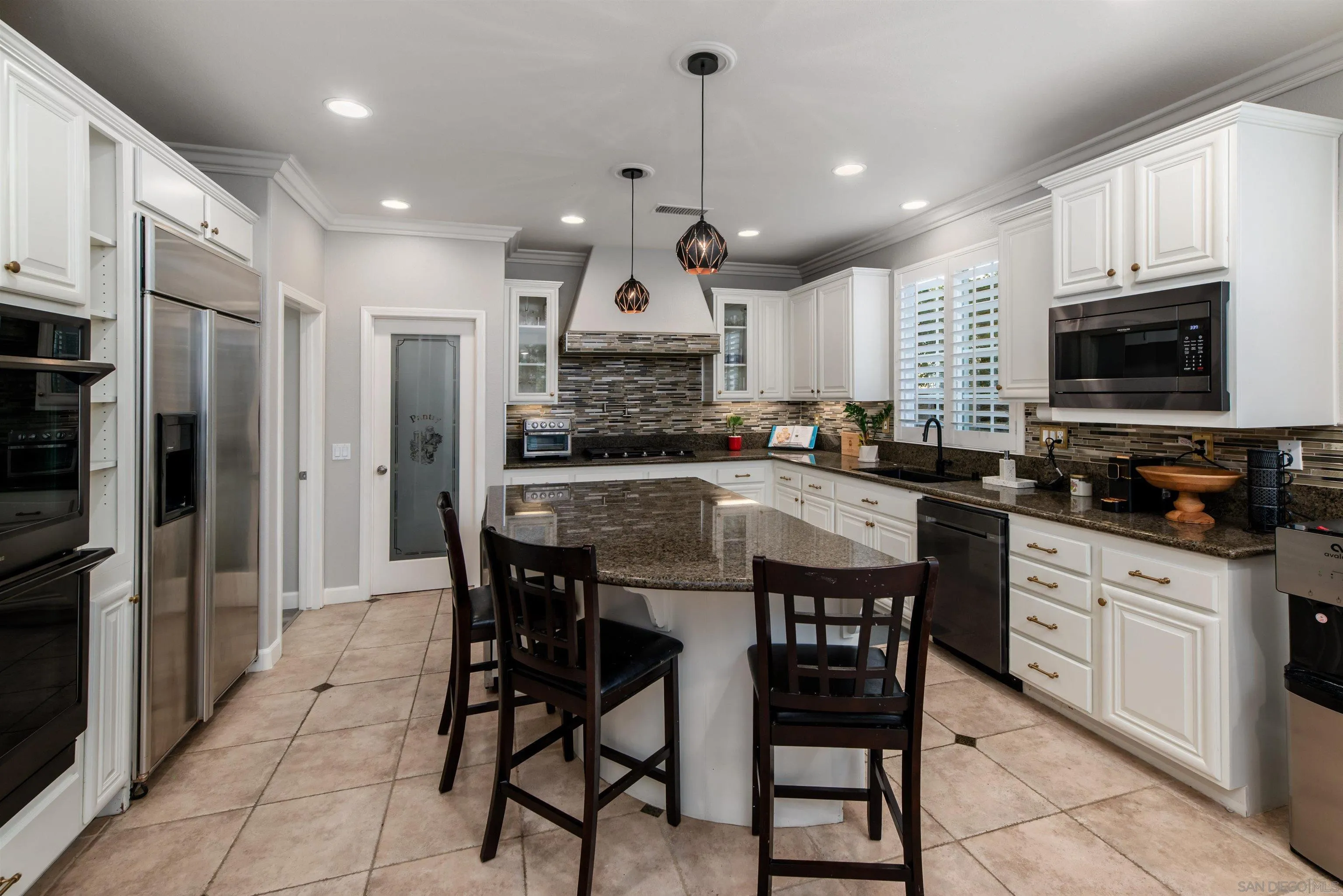 https://cdn.realtyfeed.com/cdn/127/260007259/284a4da9807ccd925344730ef3f42ff3.webp