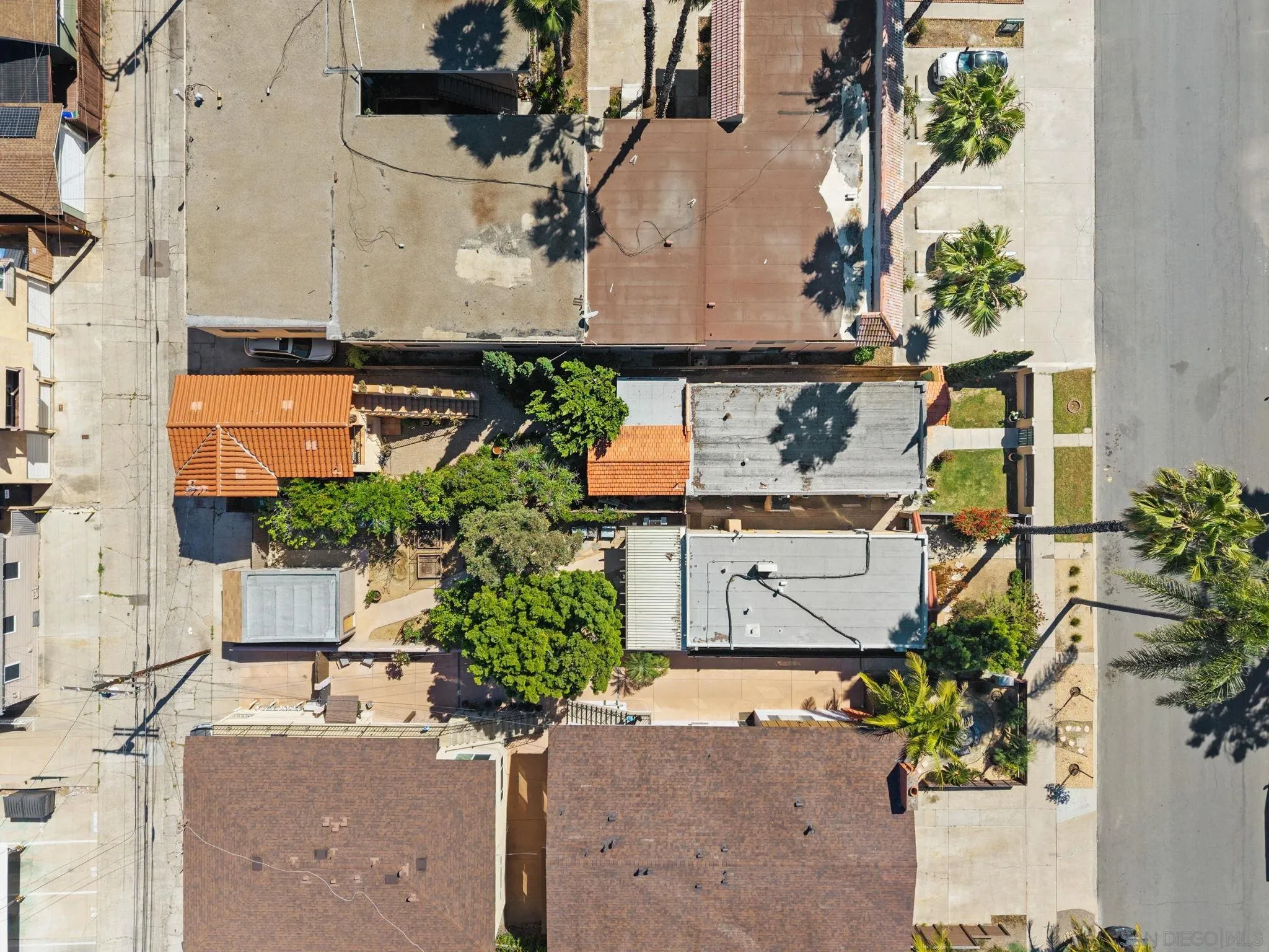 https://cdn.realtyfeed.com/cdn/127/260007262/32e33b5aa4bf93ad16fe2381b9e40b03.webp
