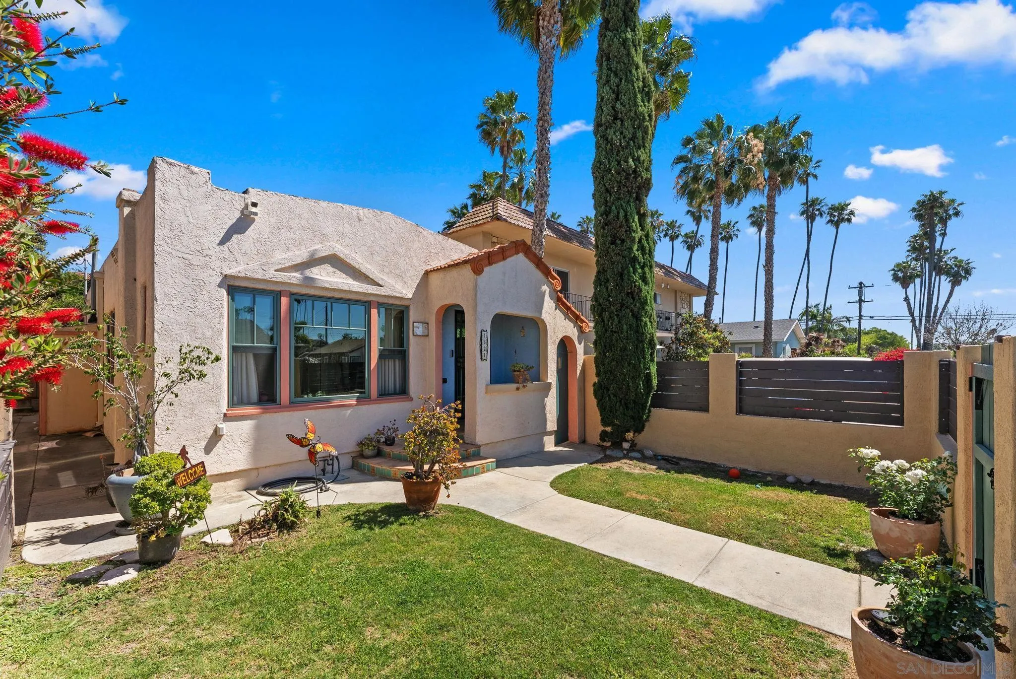 https://cdn.realtyfeed.com/cdn/127/260007262/38ecaa60a216a53e9843a6c32c7a4957.webp