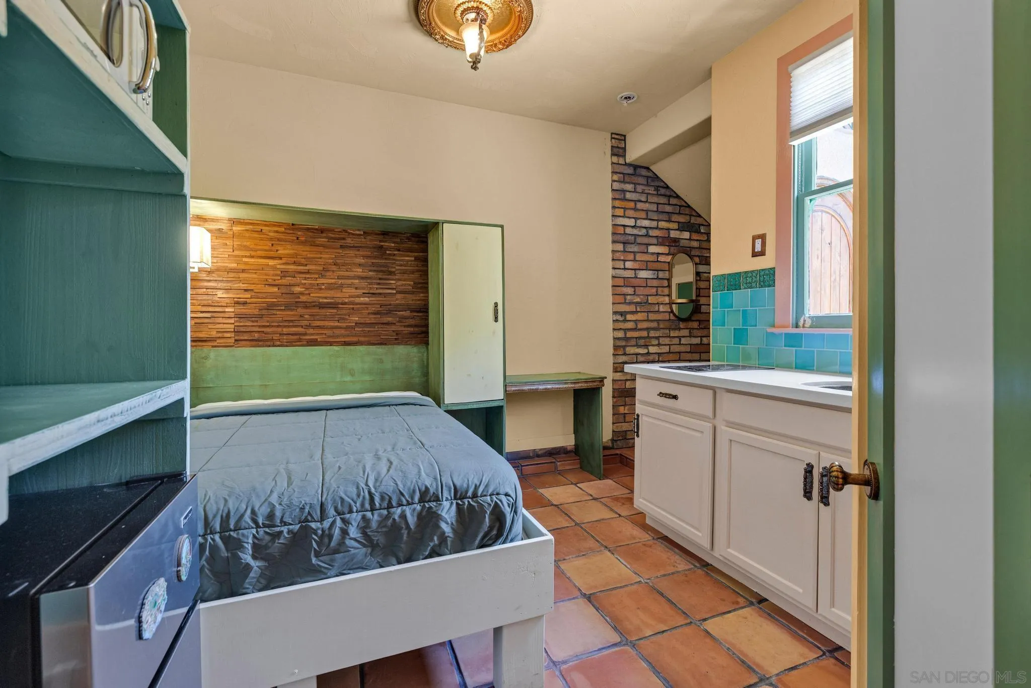 https://cdn.realtyfeed.com/cdn/127/260007262/81a8ed1fa34138f21e1bfde1f0aba6af.webp