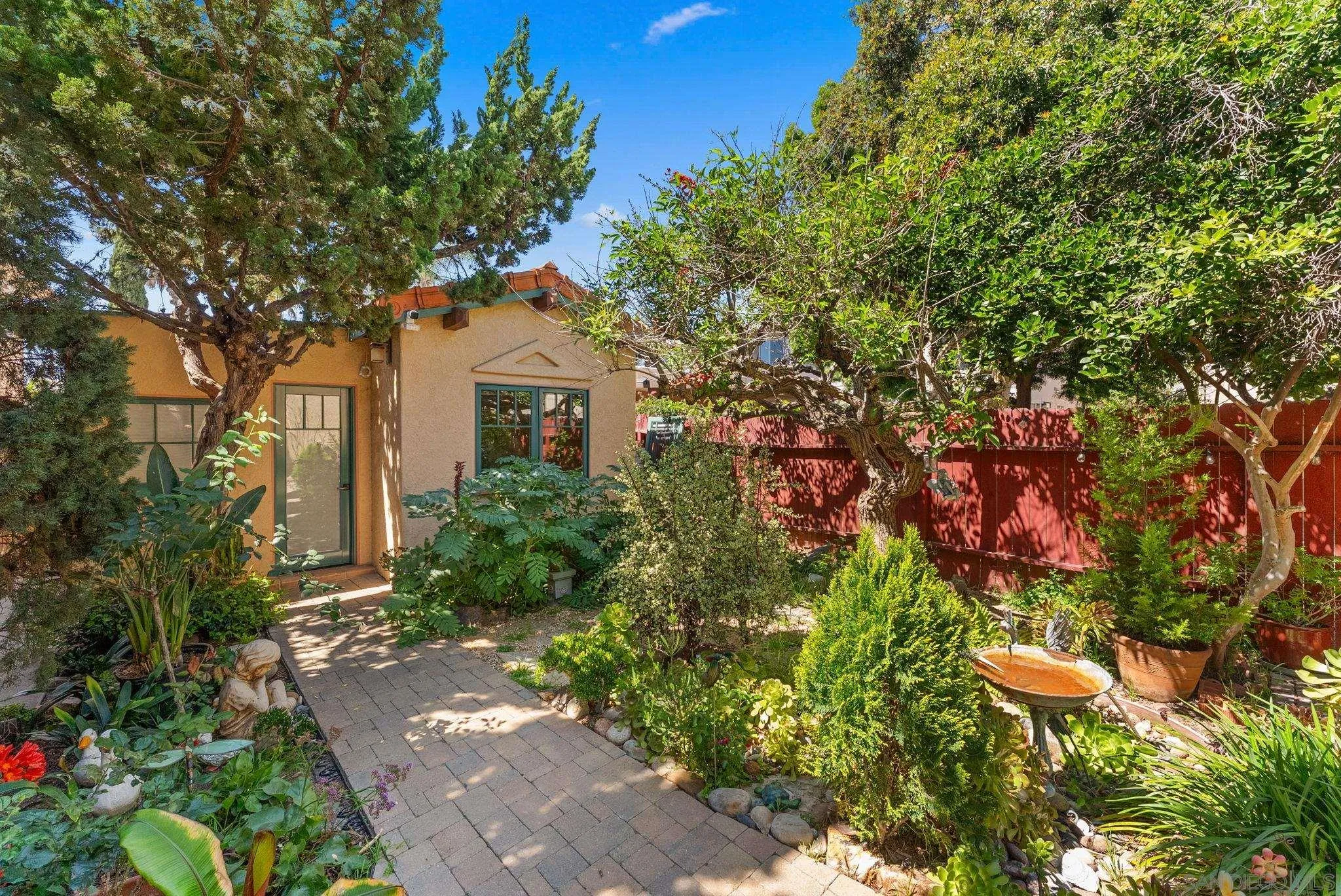 https://cdn.realtyfeed.com/cdn/127/260007262/93600c29d10dc6686c88bb3c80f1b230.webp