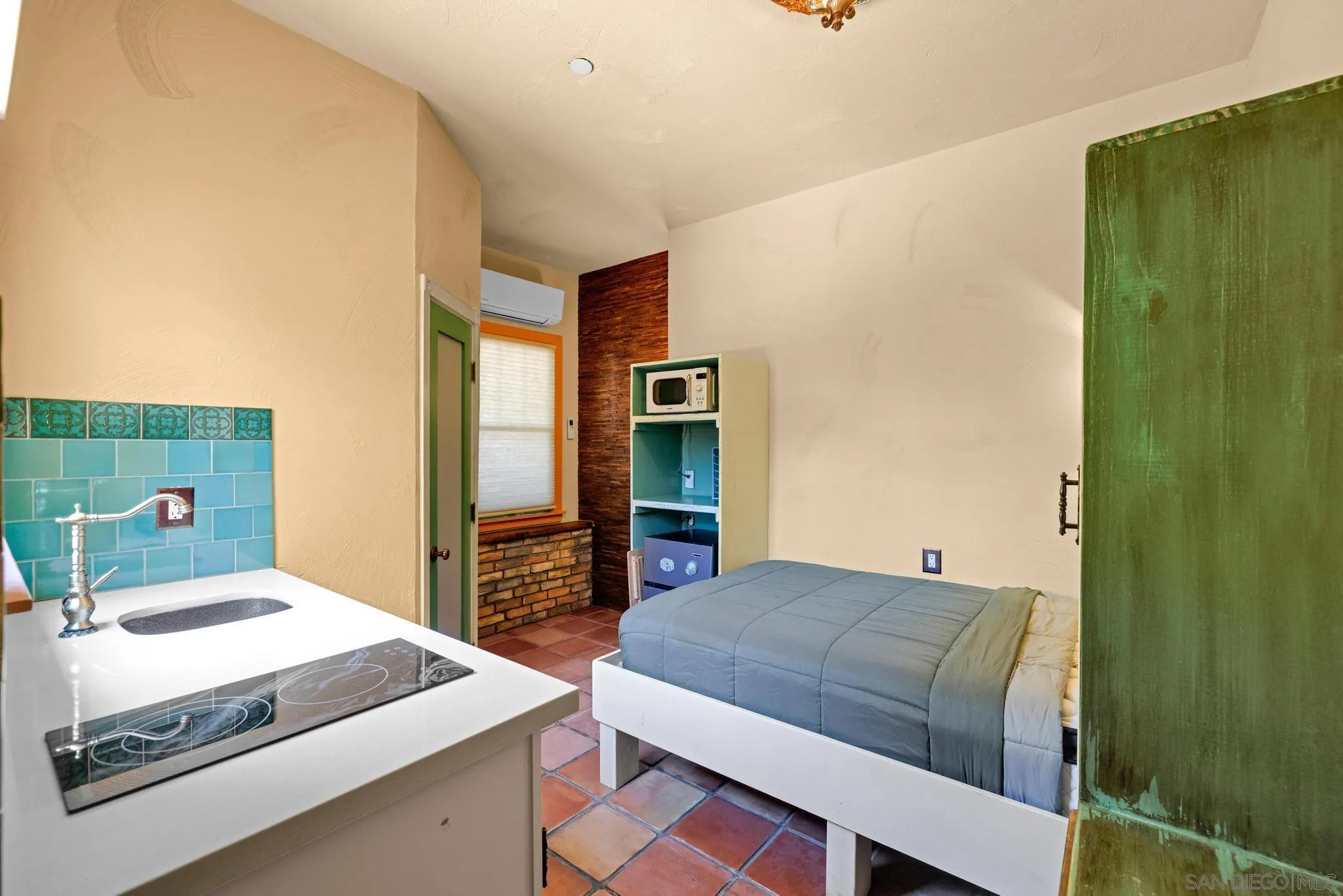https://cdn.realtyfeed.com/cdn/127/260007262/dc80612ef85a43853ebe82185c1efff7.webp