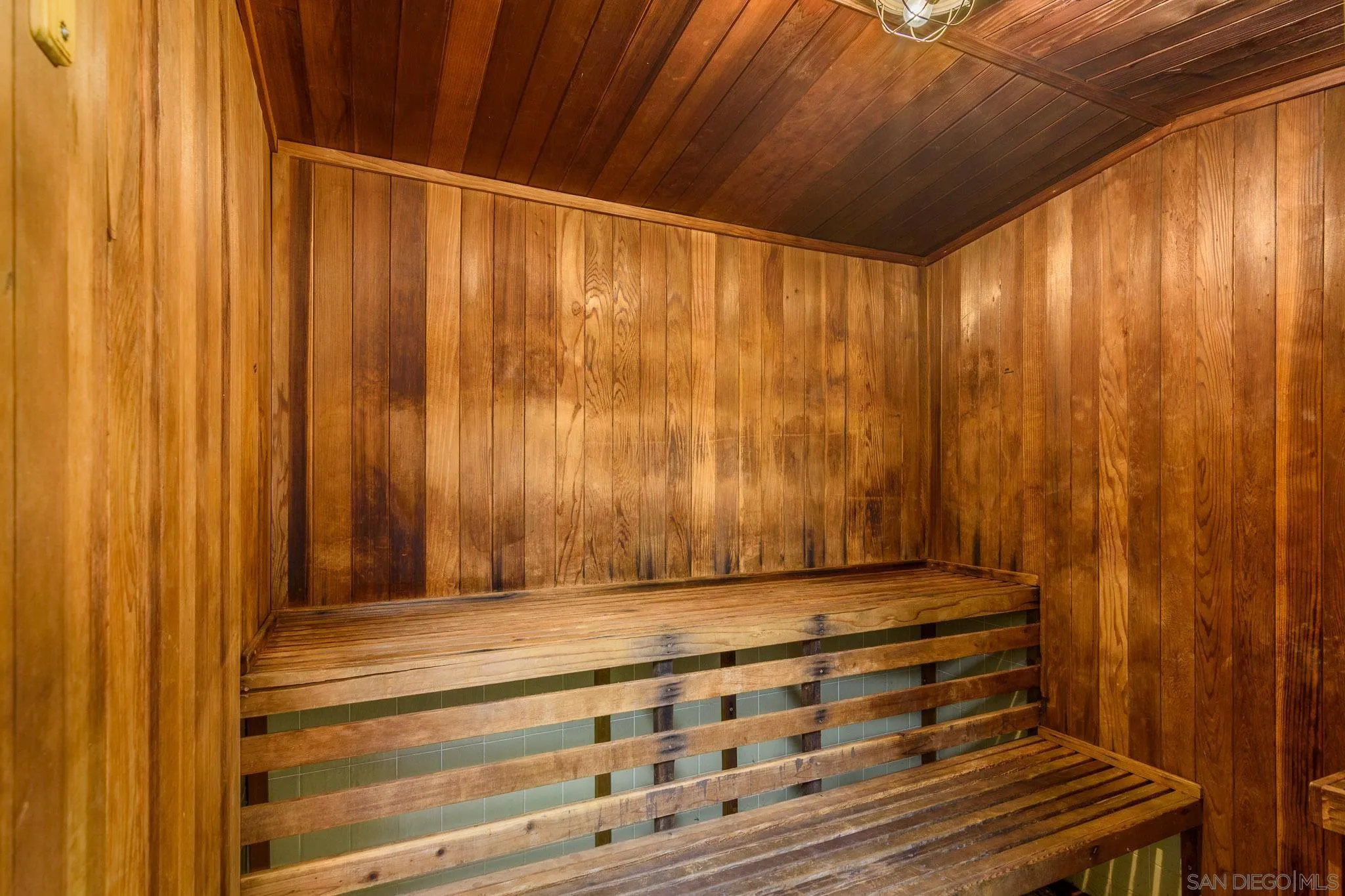 https://cdn.realtyfeed.com/cdn/127/260007264/0f387984018212fb9df390b619e71177.webp