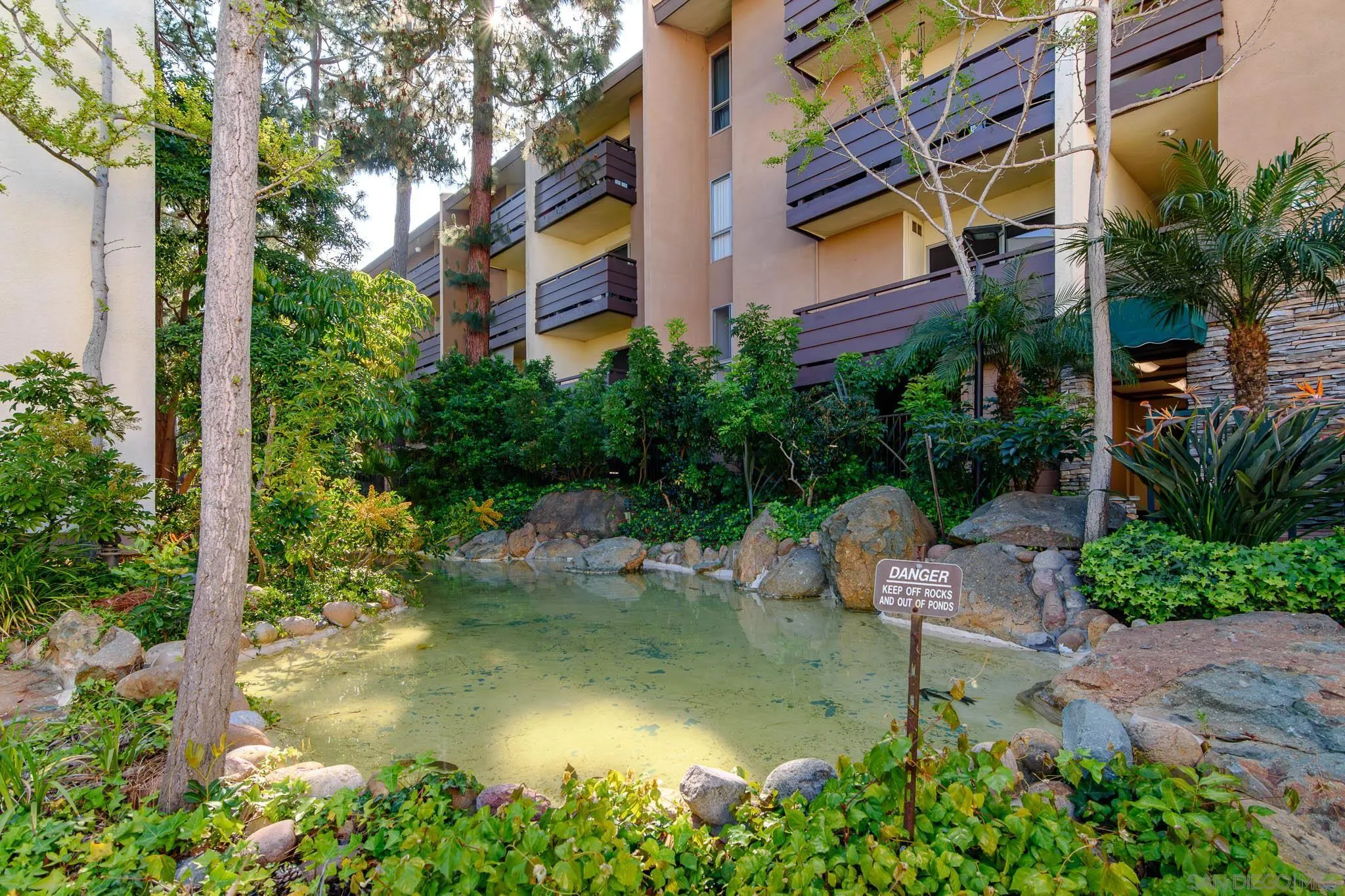 https://cdn.realtyfeed.com/cdn/127/260007264/2035600d59b10a88e980f54372d09048.webp