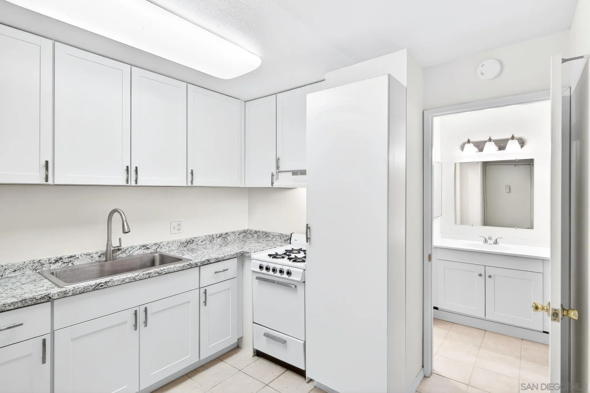 https://cdn.realtyfeed.com/cdn/127/260007264/ff4c001416a1216892d24bd929ef8fe8.webp