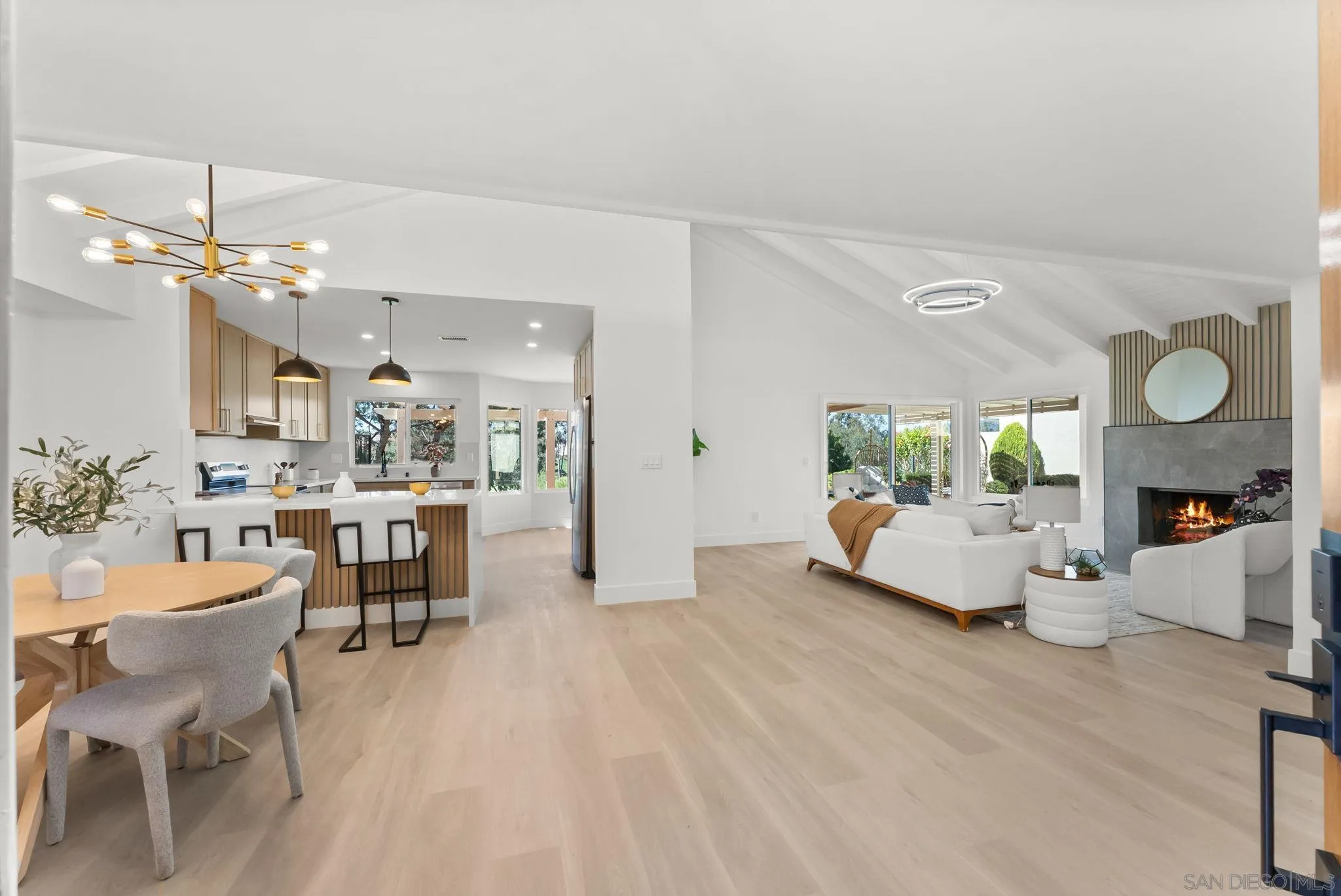 https://cdn.realtyfeed.com/cdn/127/260007269/3d3d4d98d633f173419e16c5c234cc84.webp