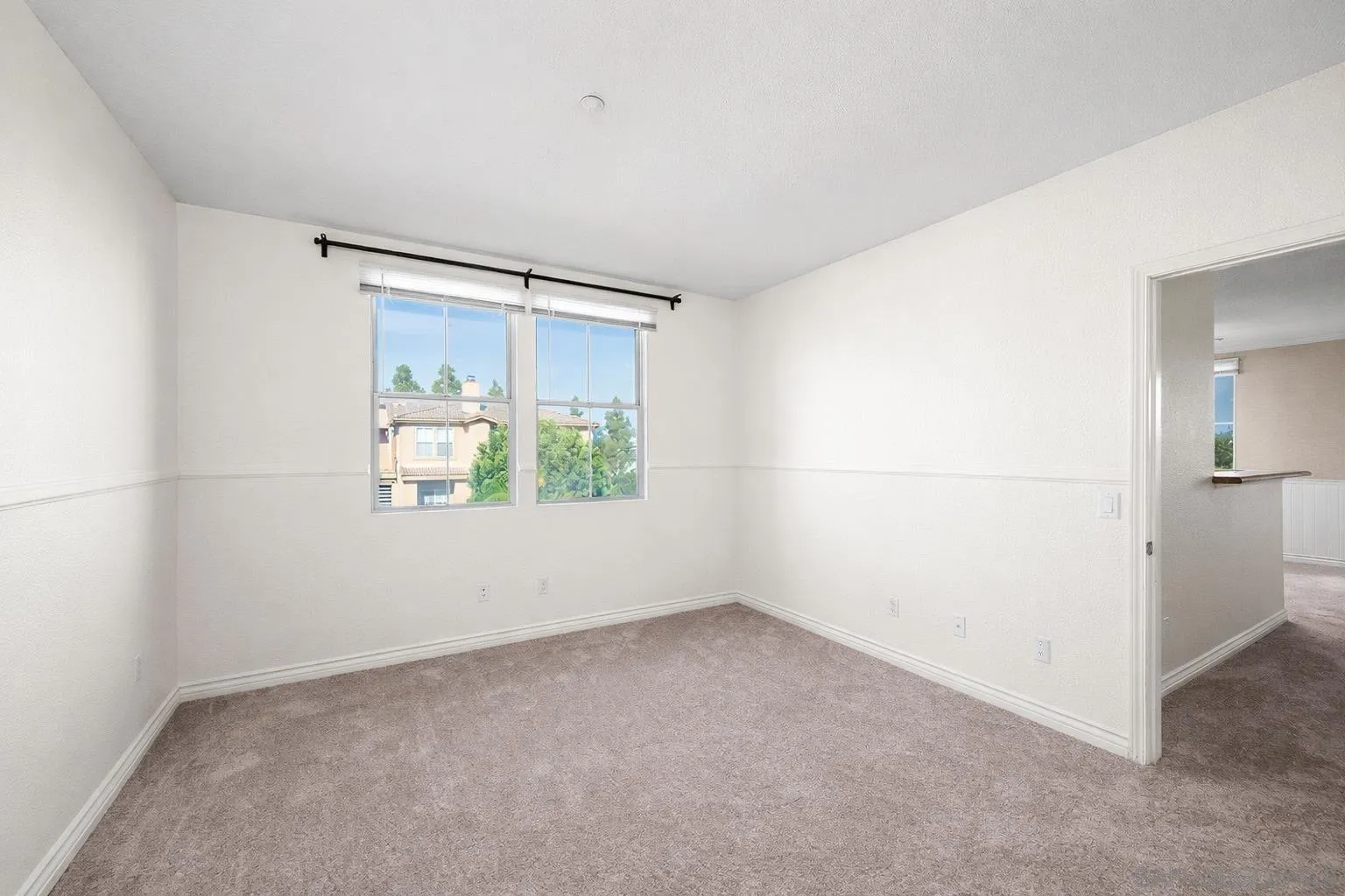 Photo #12: 260007284 Listing: Photo #12