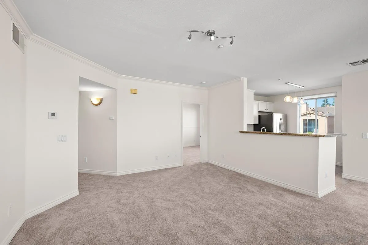 Photo #2: 260007284 Listing: Photo #2