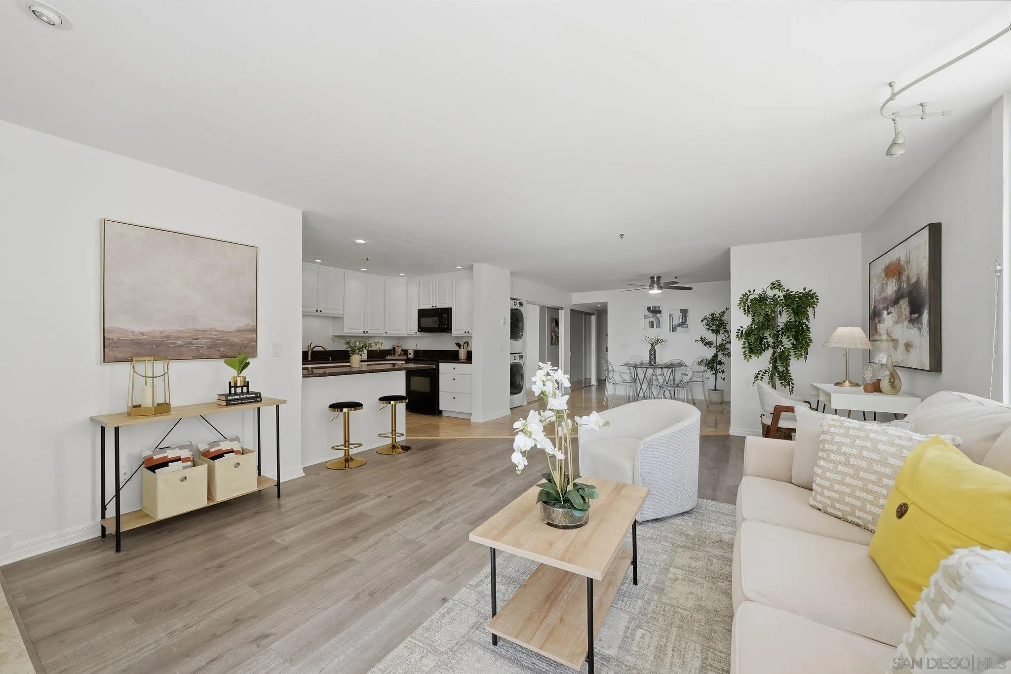 https://cdn.realtyfeed.com/cdn/127/260007286/3dd65b28072498eb9d4075954ff1efda.webp