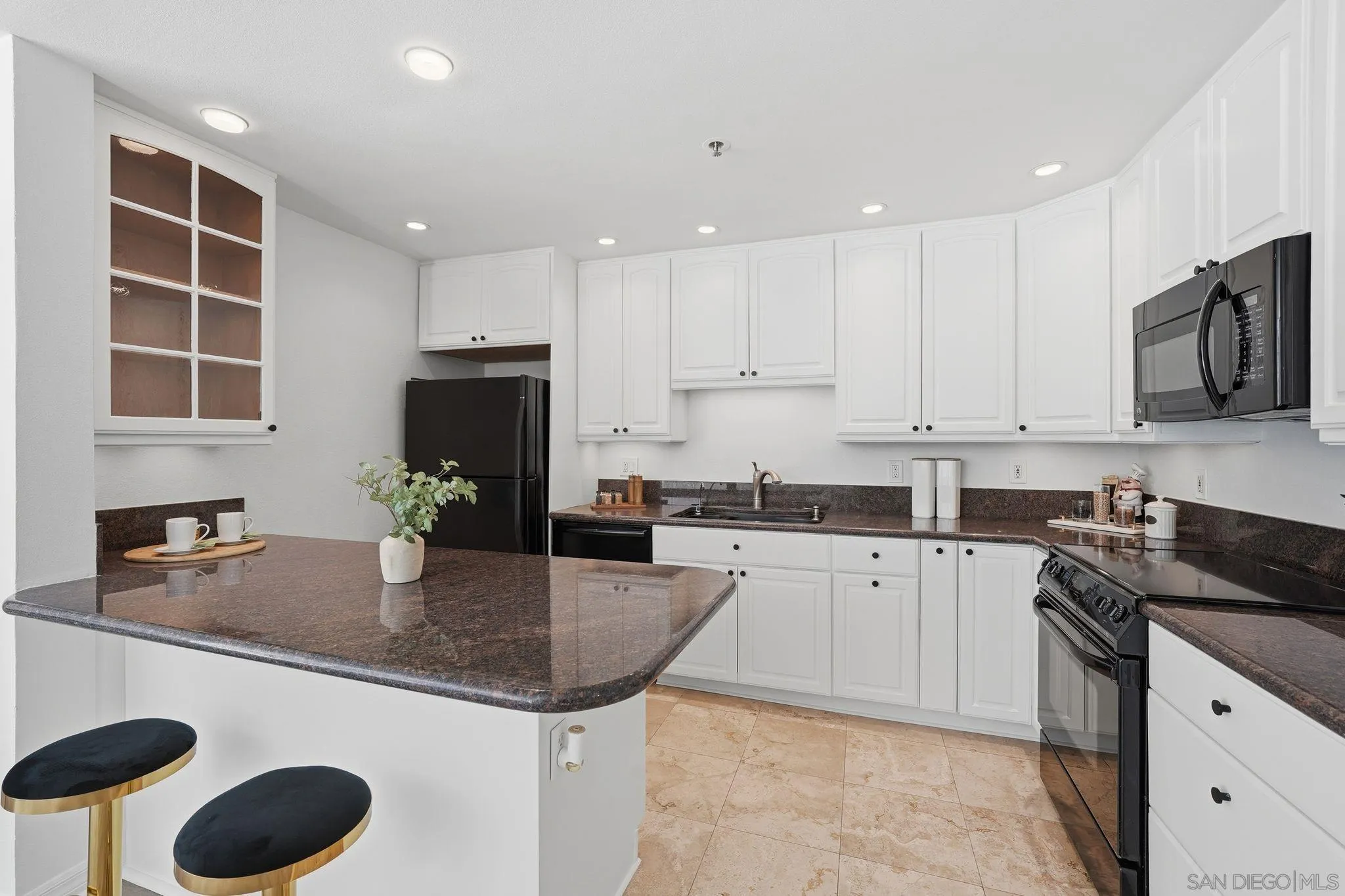 https://cdn.realtyfeed.com/cdn/127/260007286/e71cb3d803f1911709e6b0183c4586b3.webp