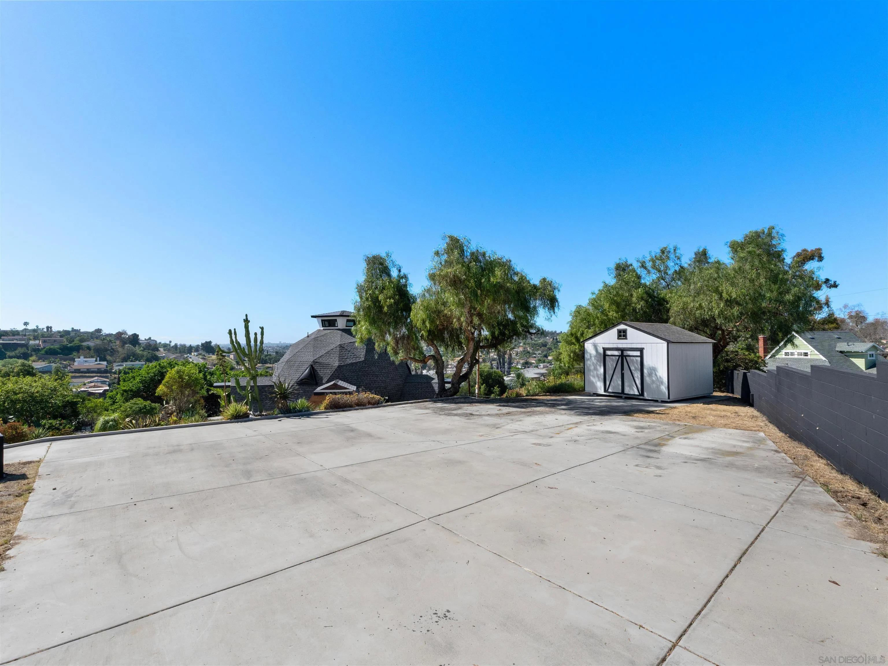 https://cdn.realtyfeed.com/cdn/127/260007289/5ca244c510bac1476a8d3ca839d058e6.webp