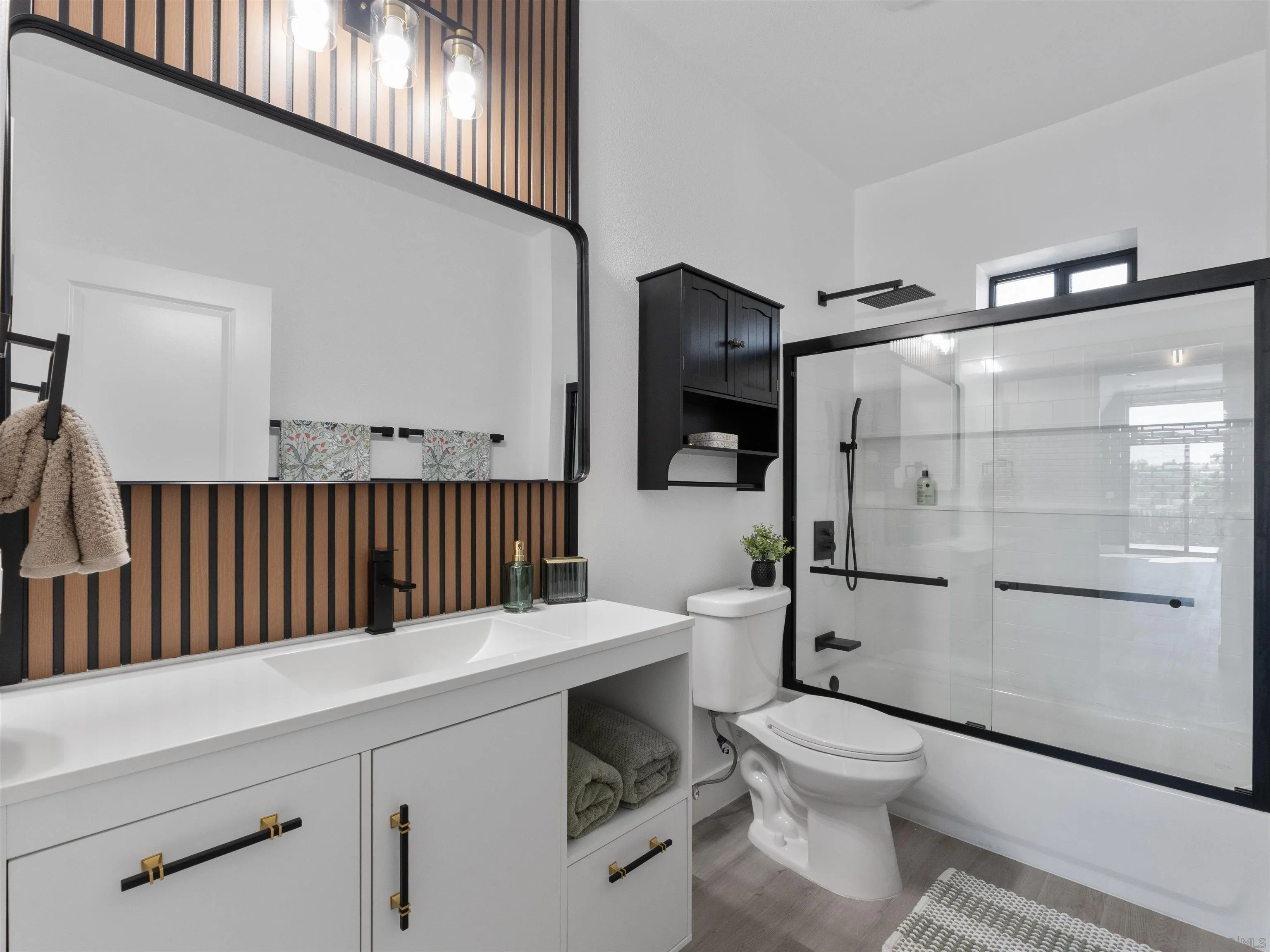 https://cdn.realtyfeed.com/cdn/127/260007289/97005305efa78d148992523d7bb5981d.webp