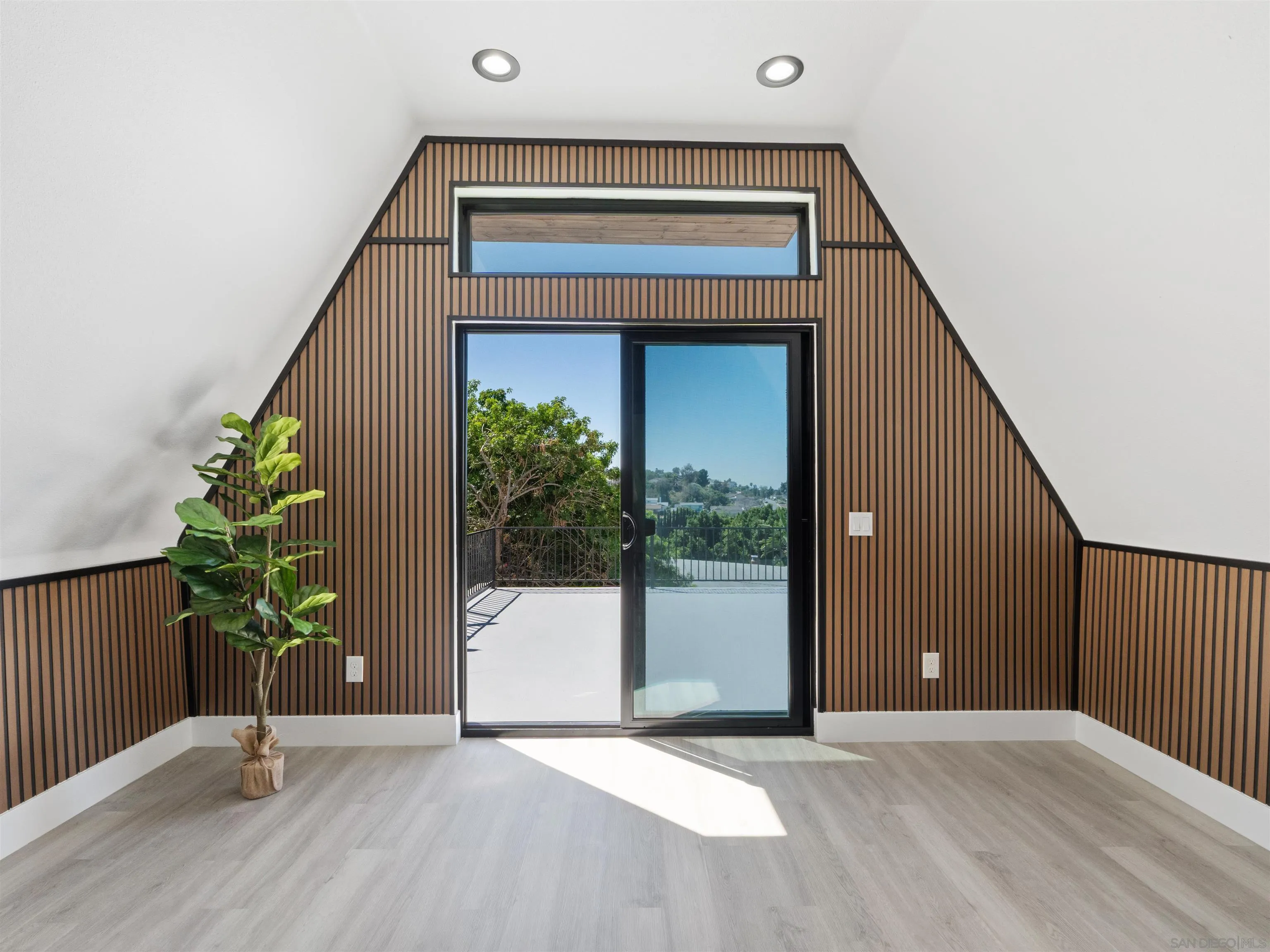 https://cdn.realtyfeed.com/cdn/127/260007289/b32dc1f9372c9d73305029f914d2d62e.webp