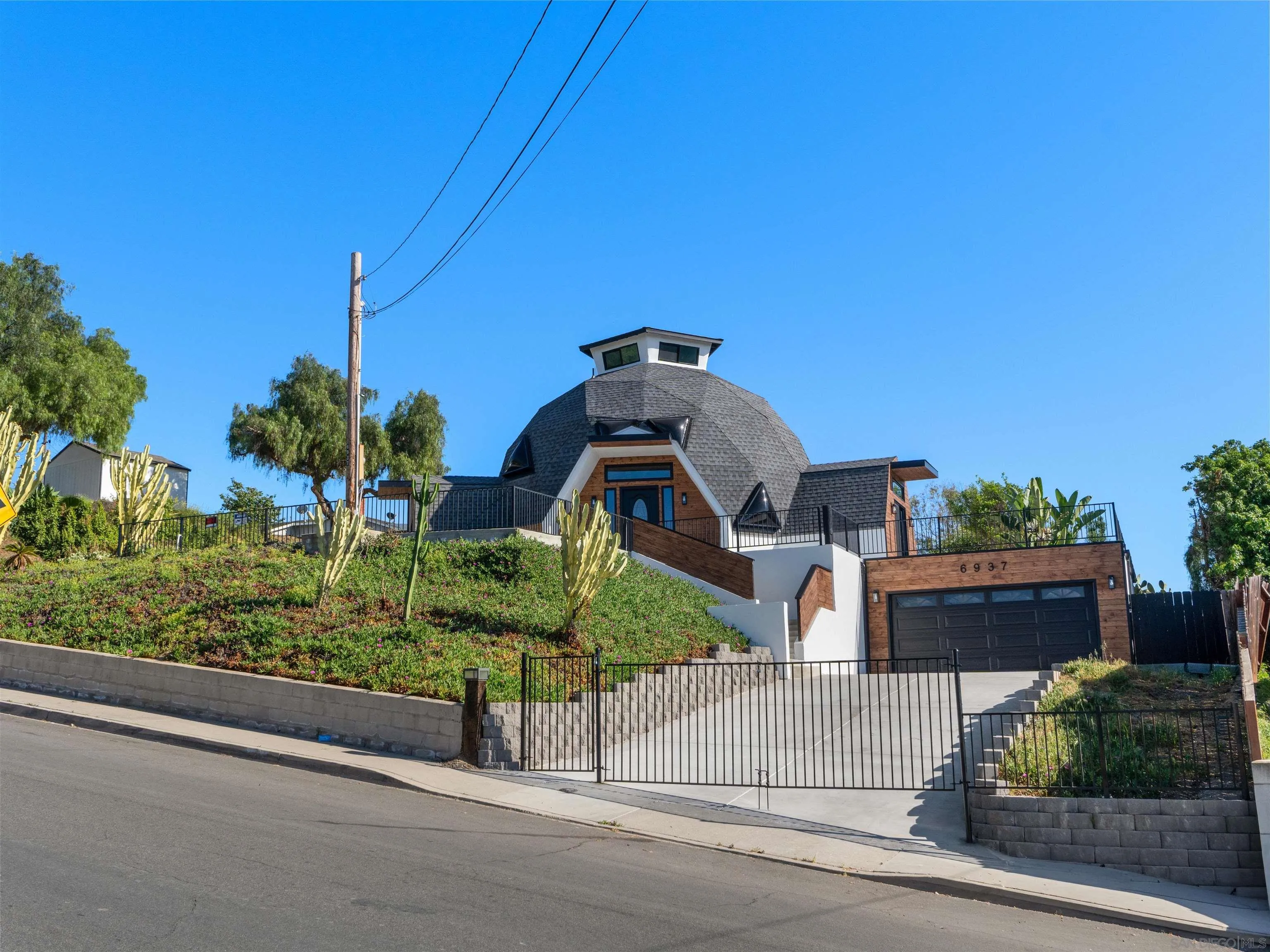 https://cdn.realtyfeed.com/cdn/127/260007289/c37769de097401f7cae609a5e58c3296.webp