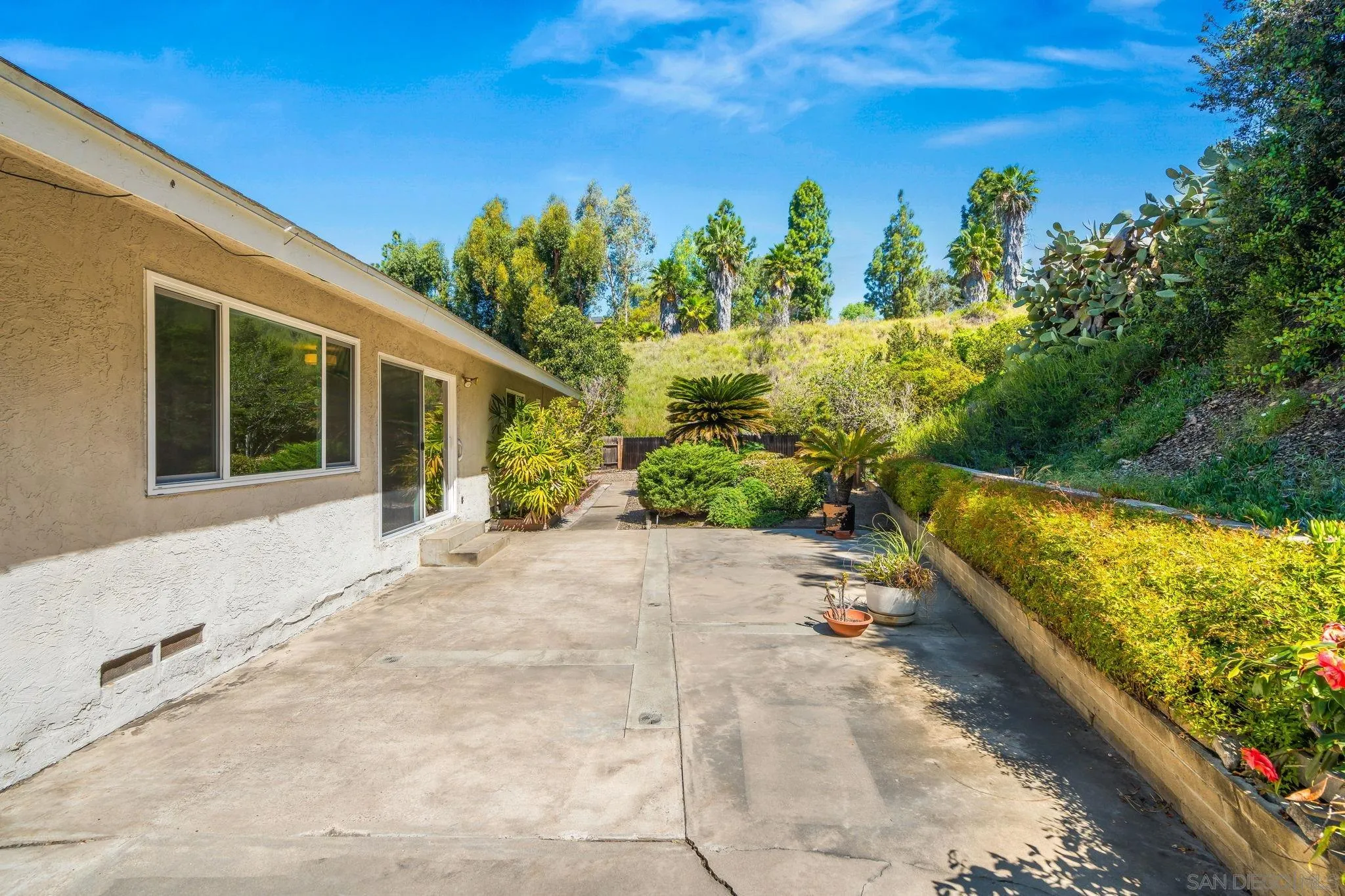 https://cdn.realtyfeed.com/cdn/127/260007296/14e80fb2822ac900d3e0ca17935c90de.webp