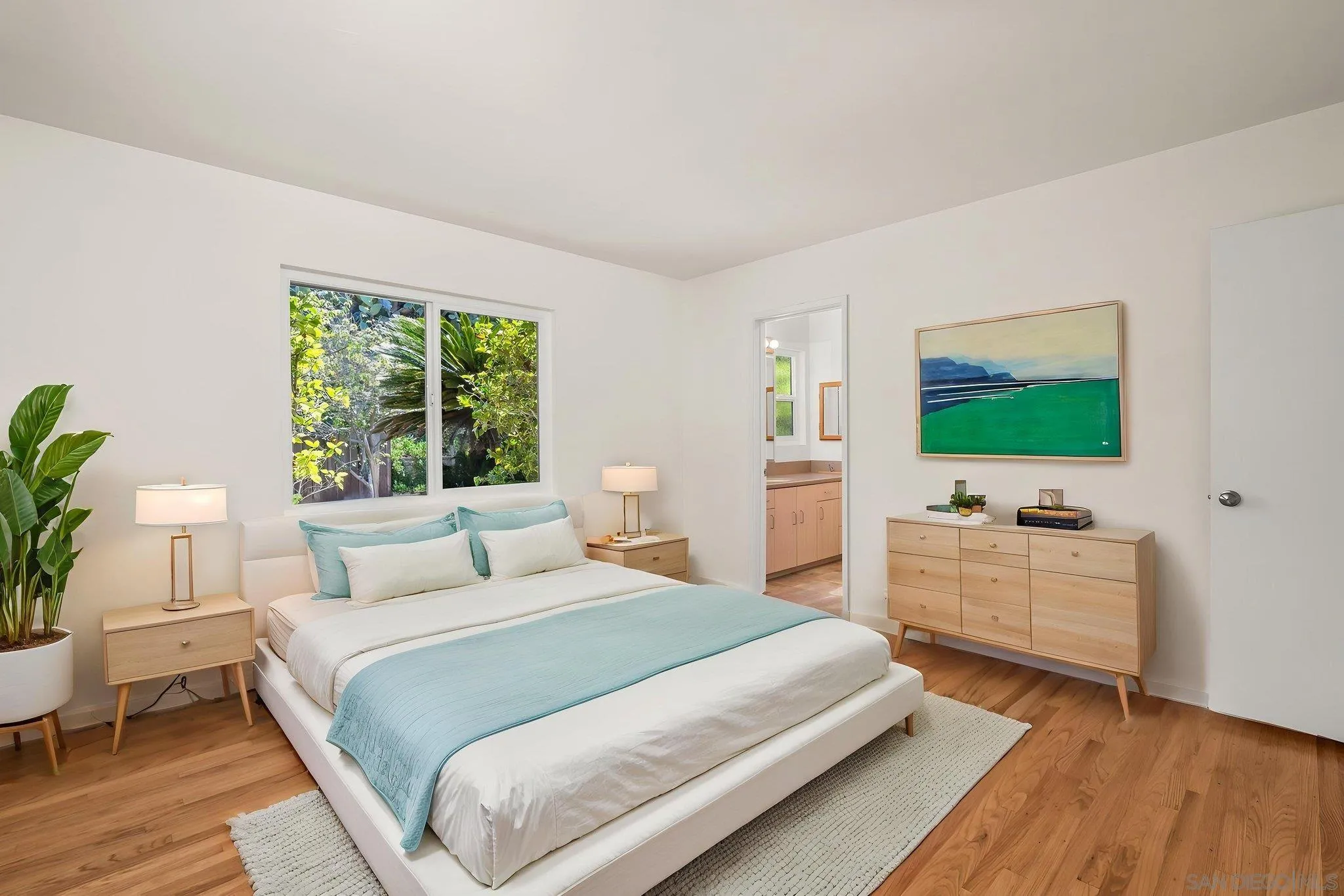https://cdn.realtyfeed.com/cdn/127/260007296/d1d281f3c99a77dac205a273b4810e5f.webp