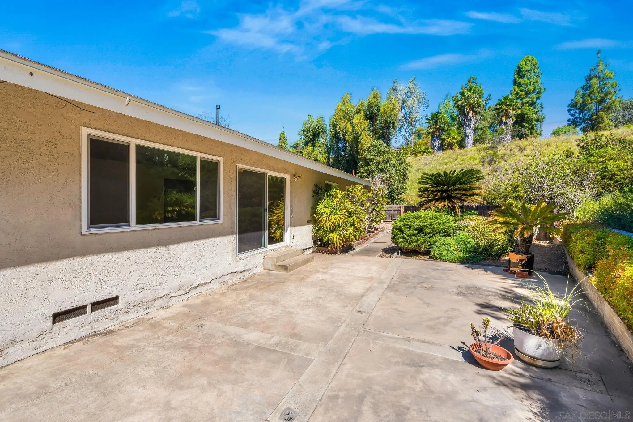 https://cdn.realtyfeed.com/cdn/127/260007296/e06428c130e26184f4d476998e62b2dc.webp