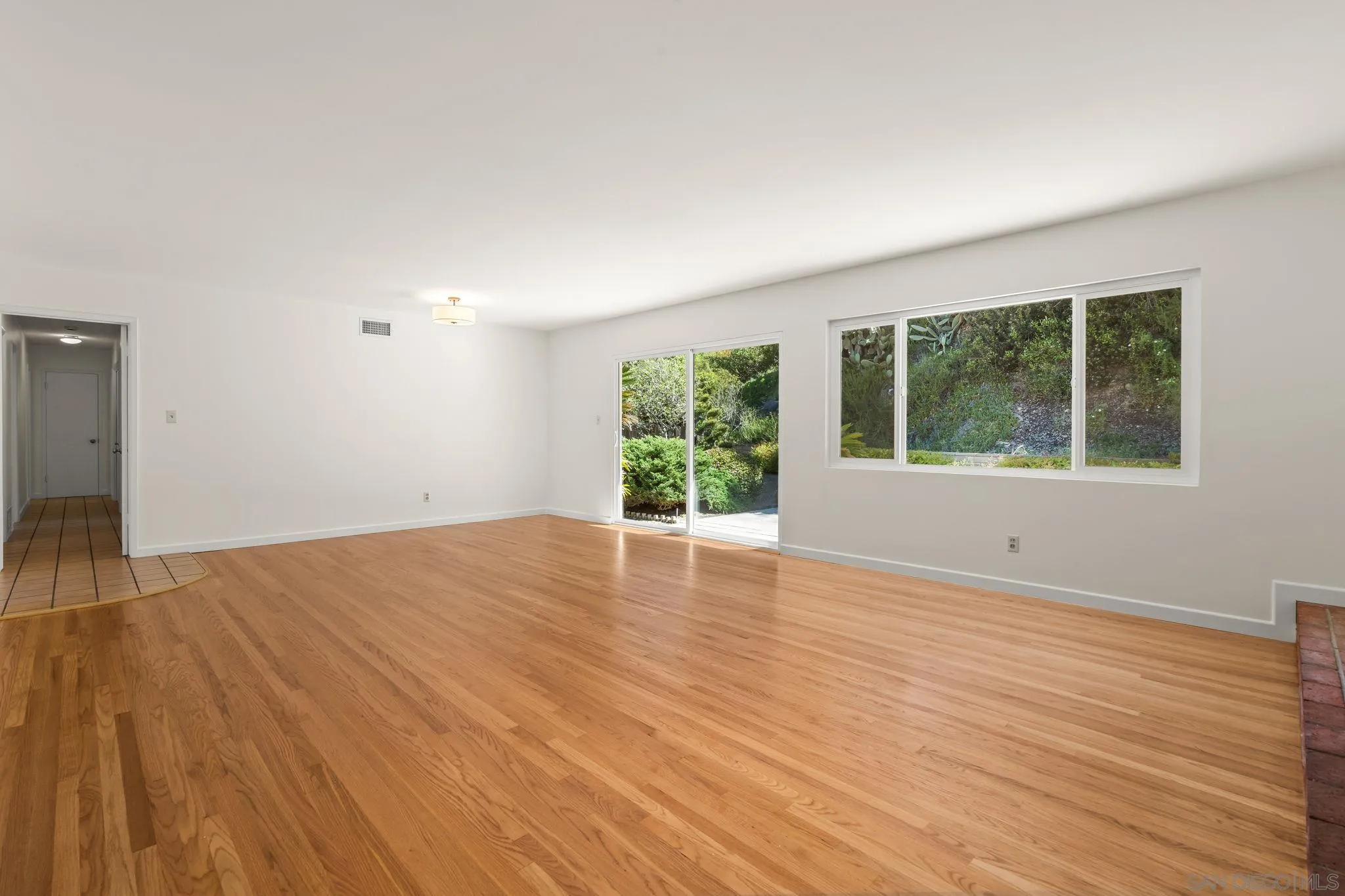 https://cdn.realtyfeed.com/cdn/127/260007296/f2275da901ff87788d210a7d21e0fc9c.webp