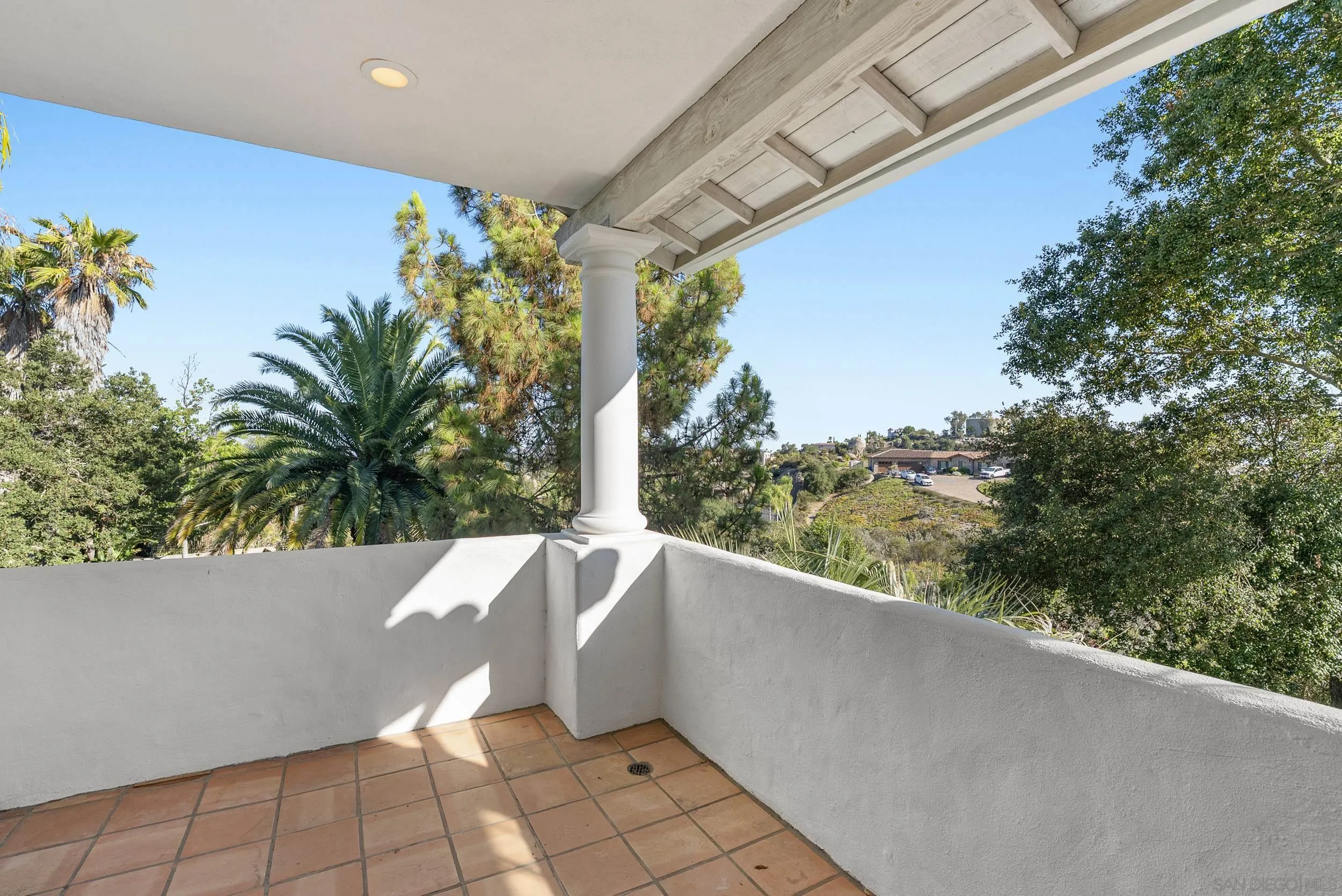 https://cdn.realtyfeed.com/cdn/127/260007299/1df55b33d3586f04626650b11e6ec36a.webp