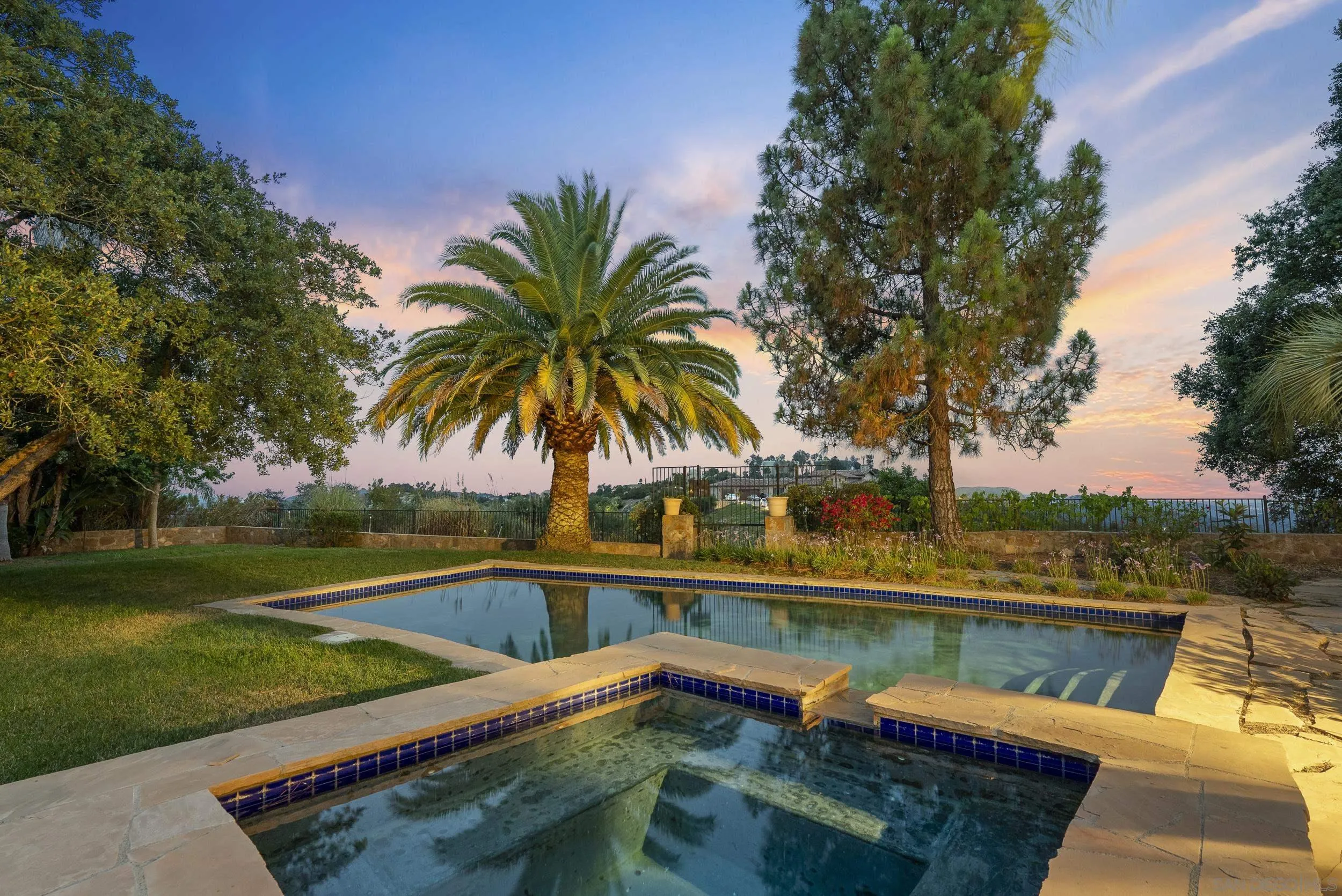 https://cdn.realtyfeed.com/cdn/127/260007299/2532a1a065c85f310f990bf66adfa7a2.webp