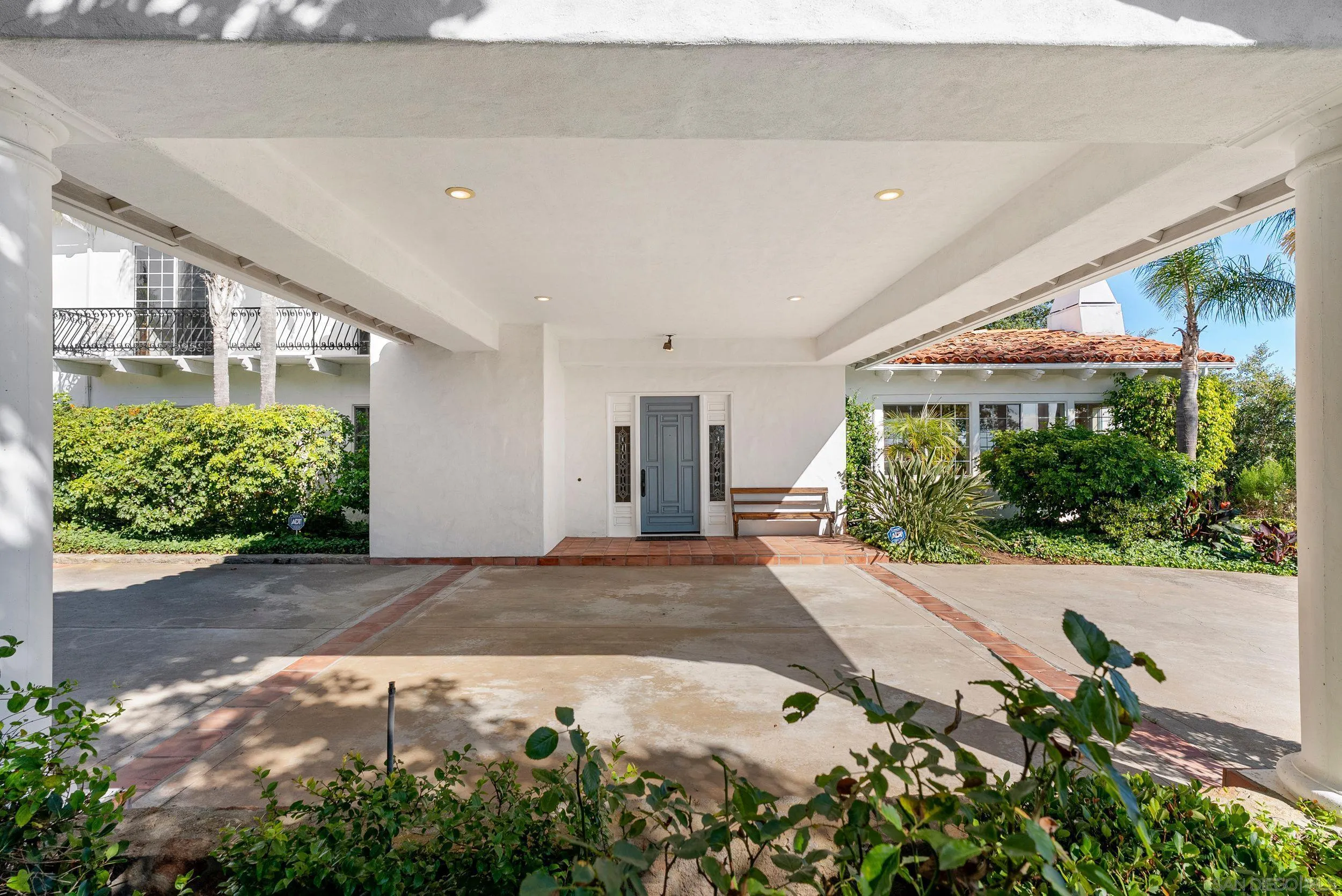 https://cdn.realtyfeed.com/cdn/127/260007299/2f522f548b70f2d3b528541e63bff7b8.webp