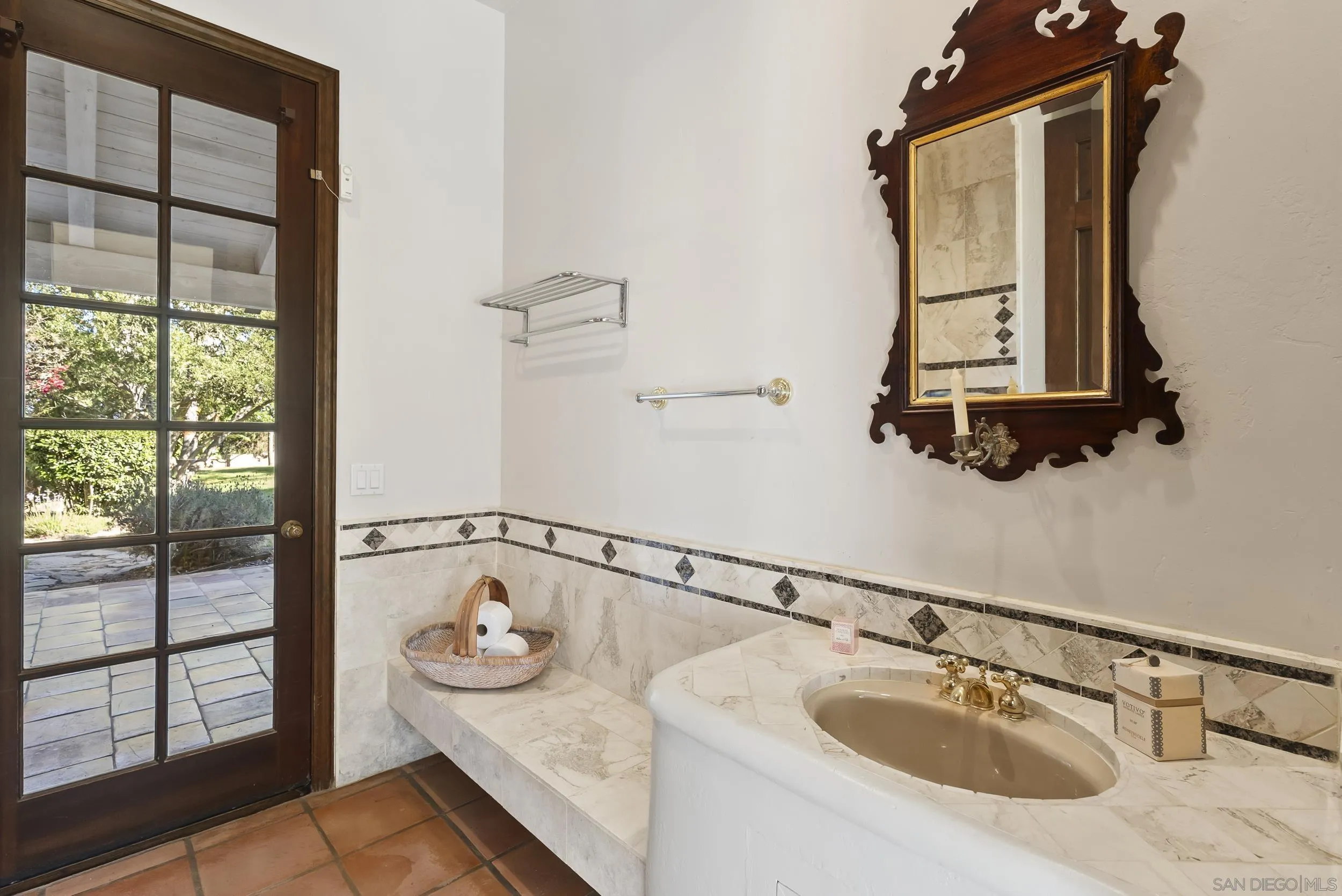 https://cdn.realtyfeed.com/cdn/127/260007299/42f77abf5f373b3a8bfd8ad5eaeb93f6.webp
