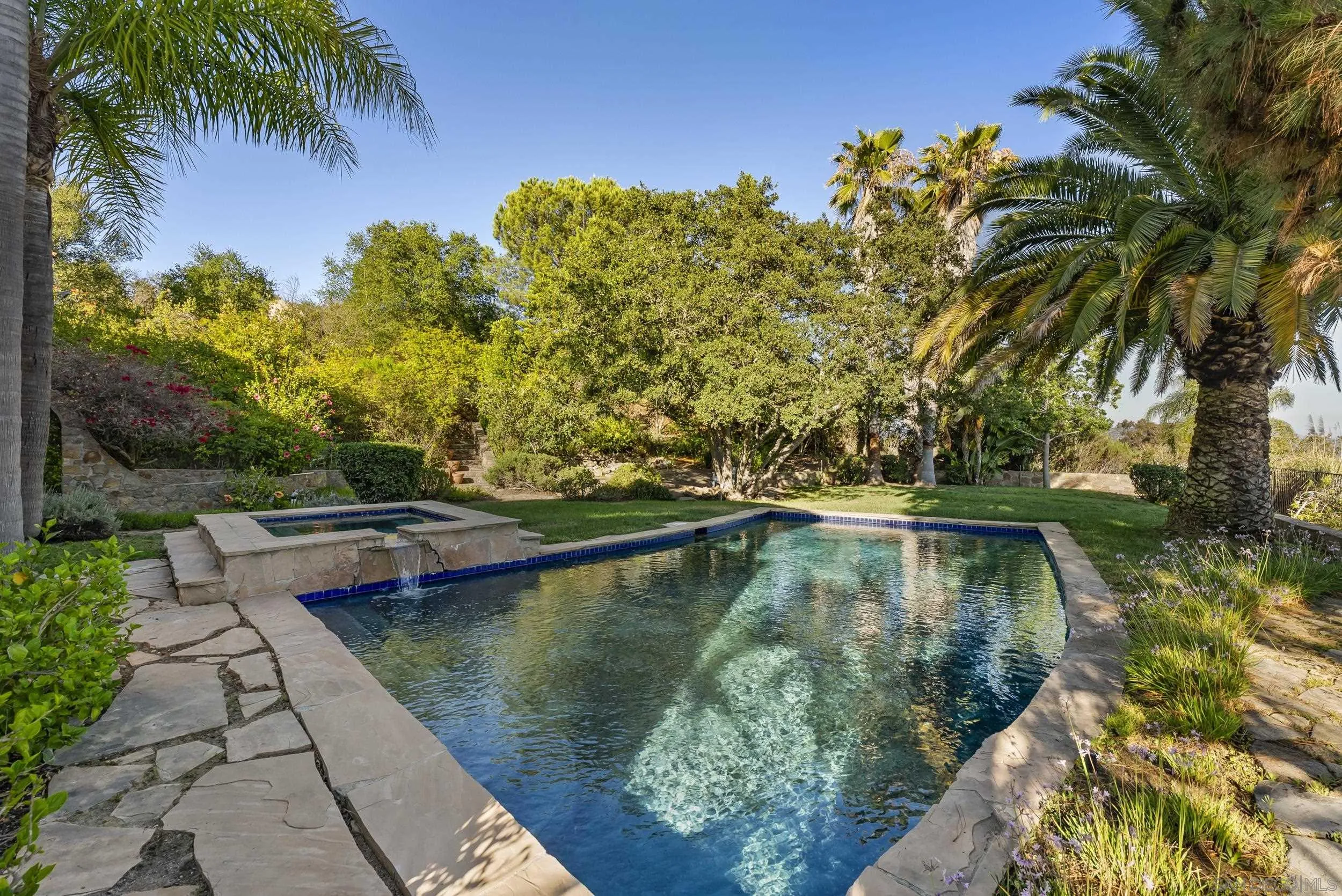 https://cdn.realtyfeed.com/cdn/127/260007299/765995576ef74c15ed629288890a3a6e.webp