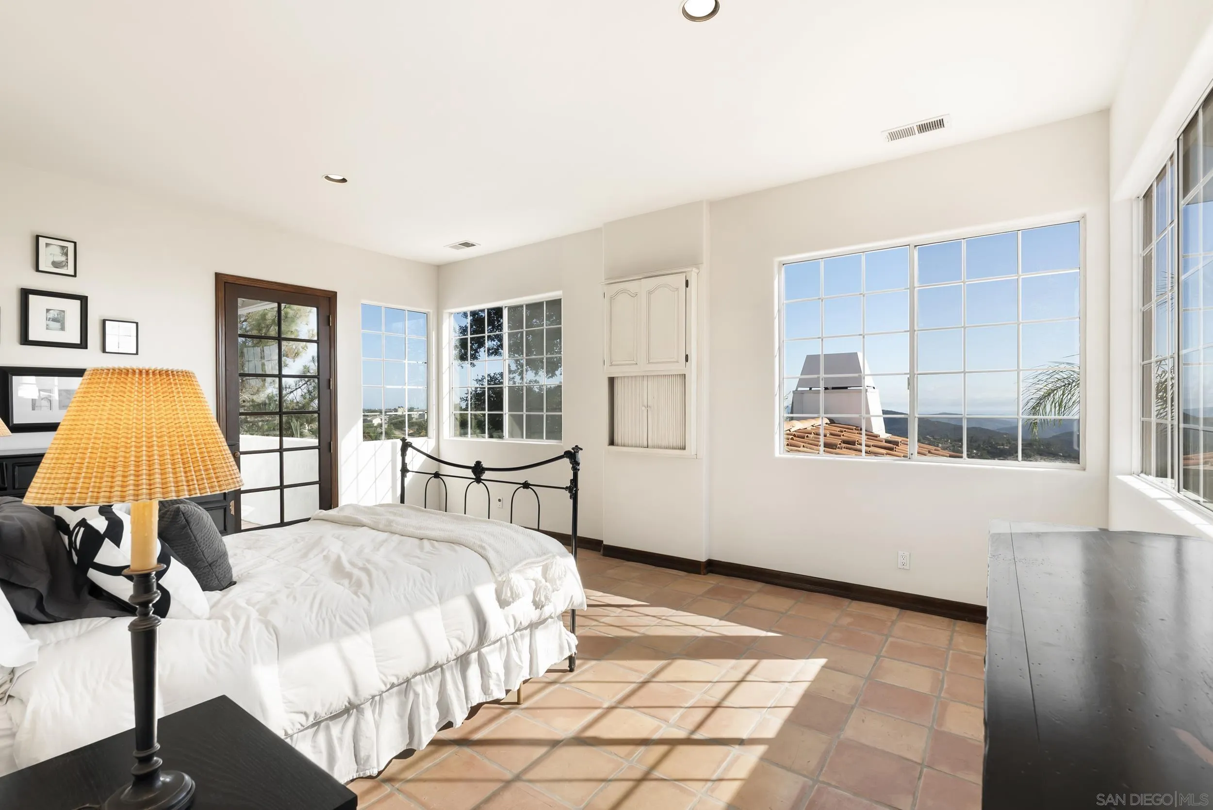 https://cdn.realtyfeed.com/cdn/127/260007299/89b7a3dda7a167efdcca71e748684d4a.webp