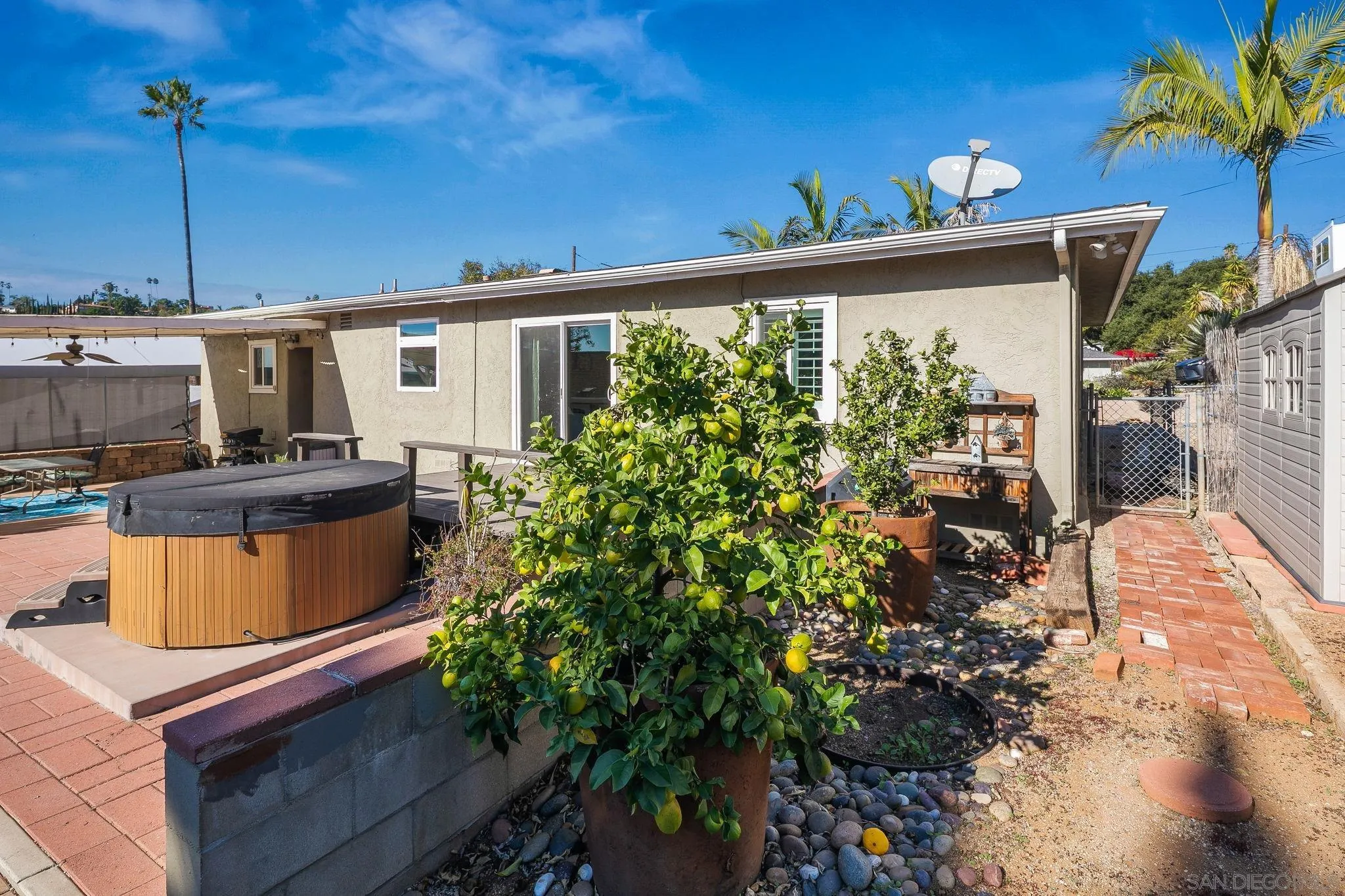 https://cdn.realtyfeed.com/cdn/127/2600073/a70b524ec5edb704ebf684f5a3793653.webp