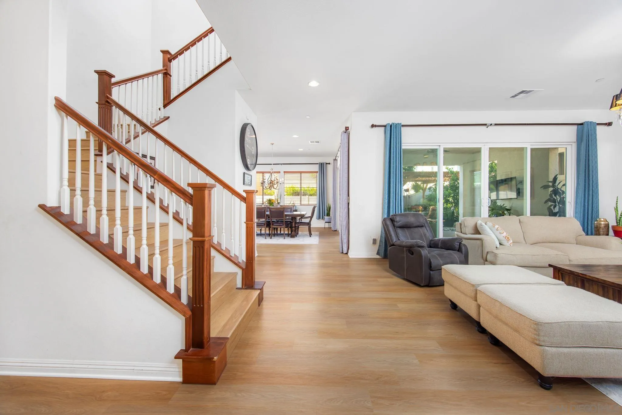 https://cdn.realtyfeed.com/cdn/127/260007301/377e8716191fac790c0b3907a774c4a8.webp