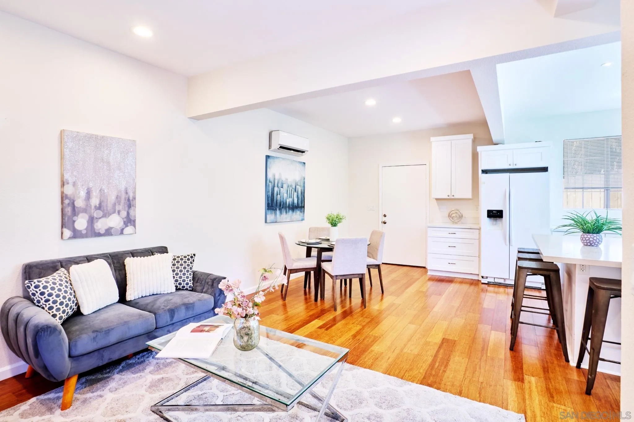 https://cdn.realtyfeed.com/cdn/127/260007313/219ae62ba3e1c686b62485566c523eac.webp