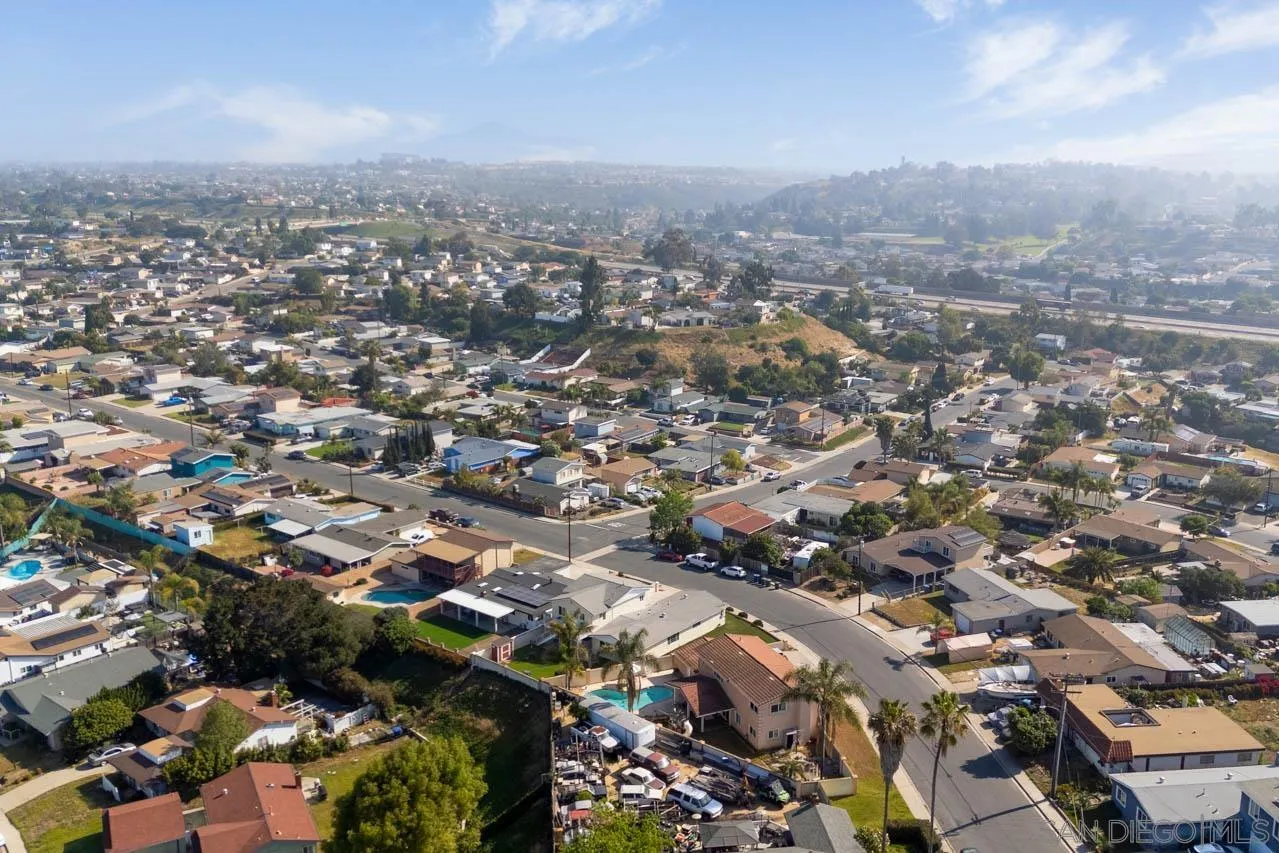 https://cdn.realtyfeed.com/cdn/127/260007315/1ddd73352277de3c61e79807c3069231.webp