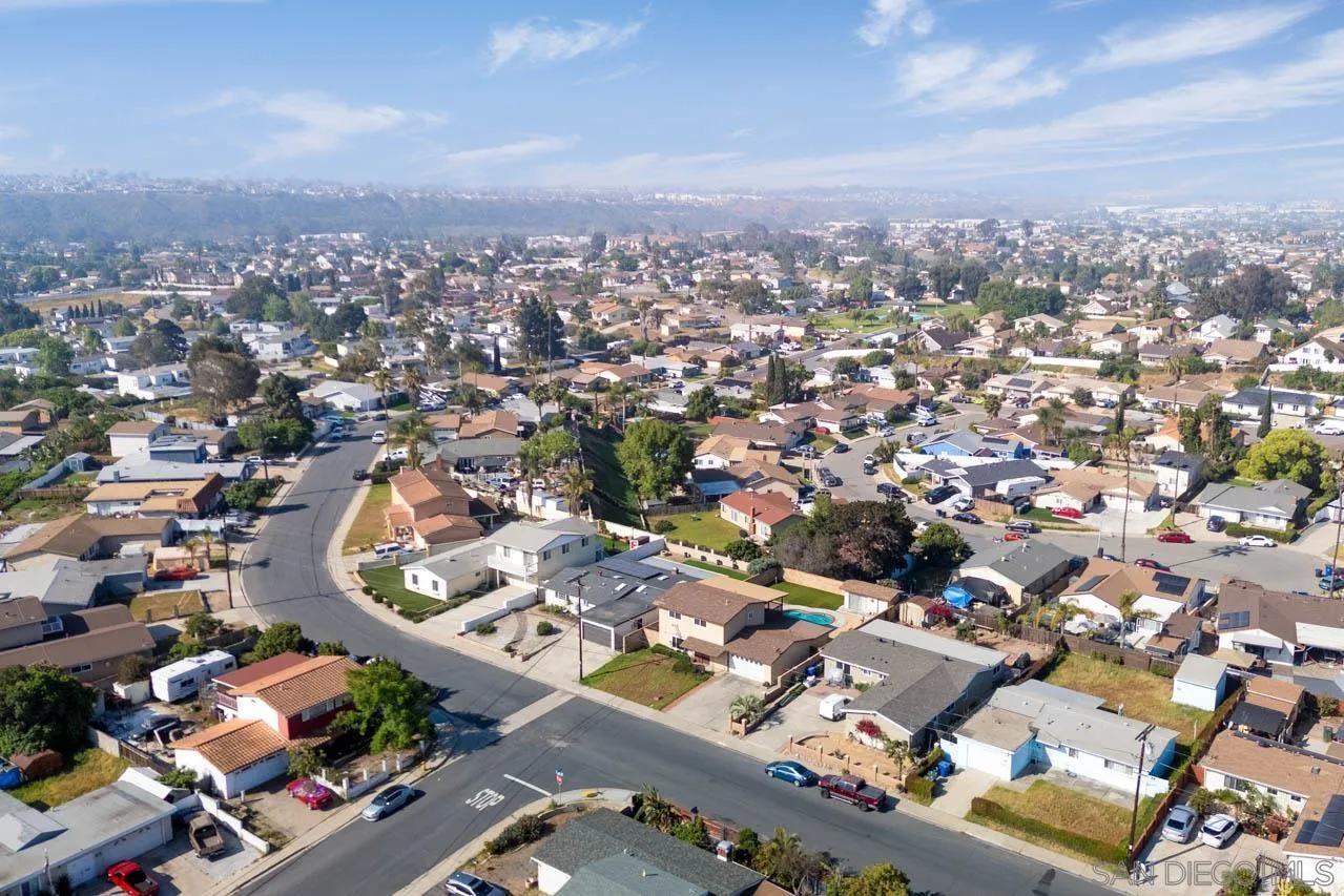 https://cdn.realtyfeed.com/cdn/127/260007315/dc6751dee65347961bf21a05a059ca5e.webp