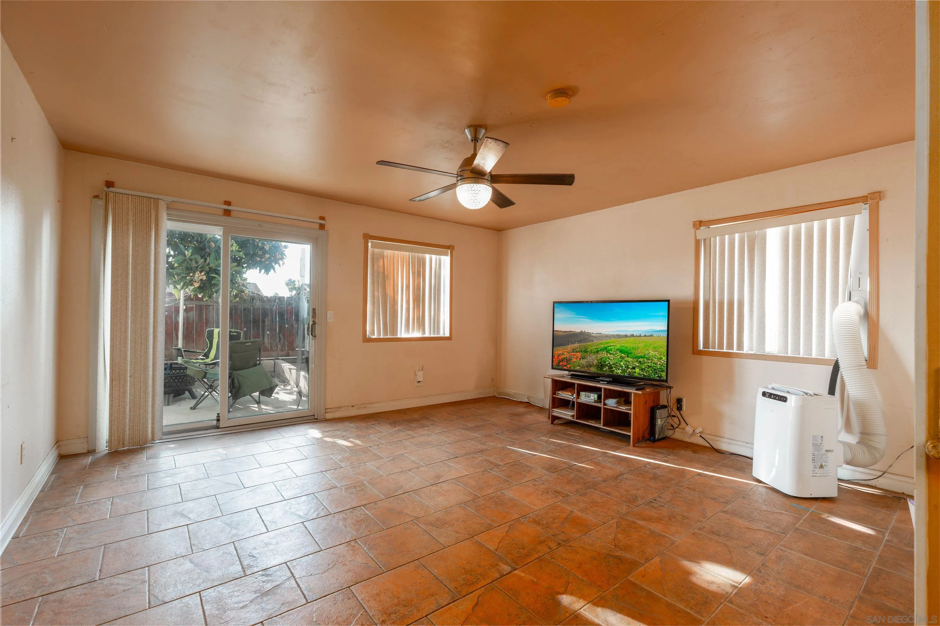 https://cdn.realtyfeed.com/cdn/127/260007317/58789b905075d6a209f35a06e7a0dbfb.webp