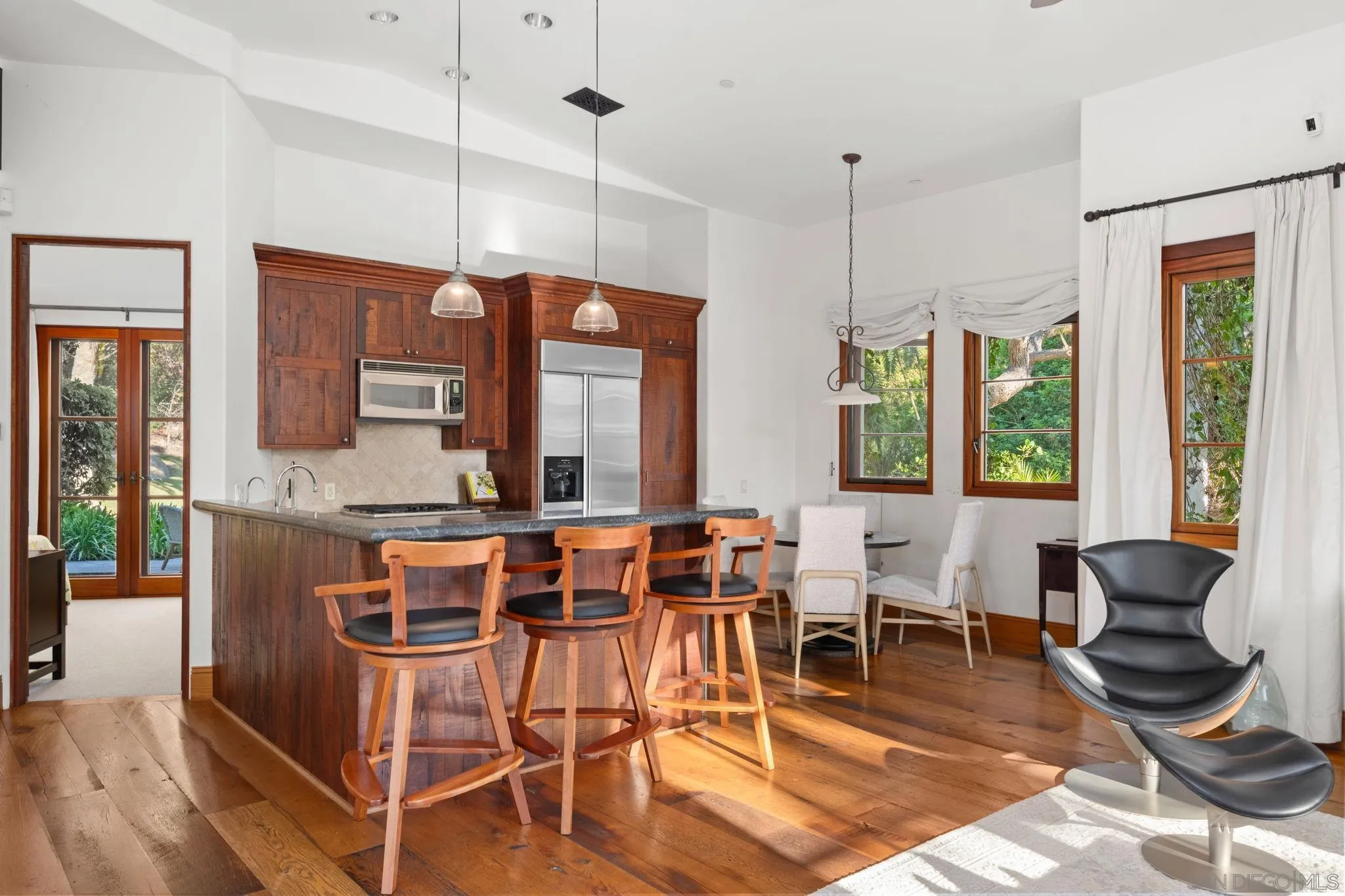 https://cdn.realtyfeed.com/cdn/127/260007318/14cab0fb06dda1b120709294e726a2cf.webp