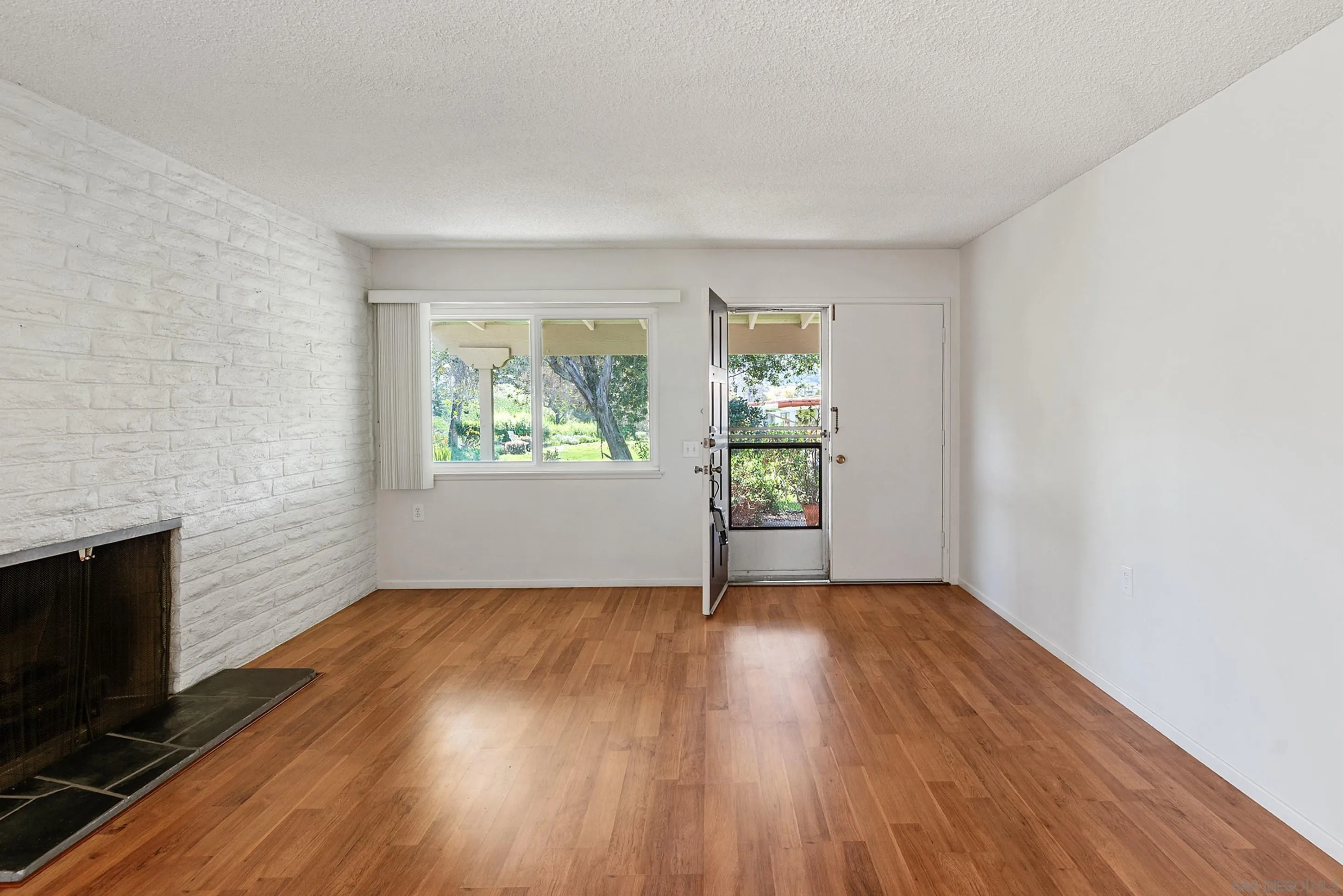 Photo #12: 260007322 Listing: Photo #12