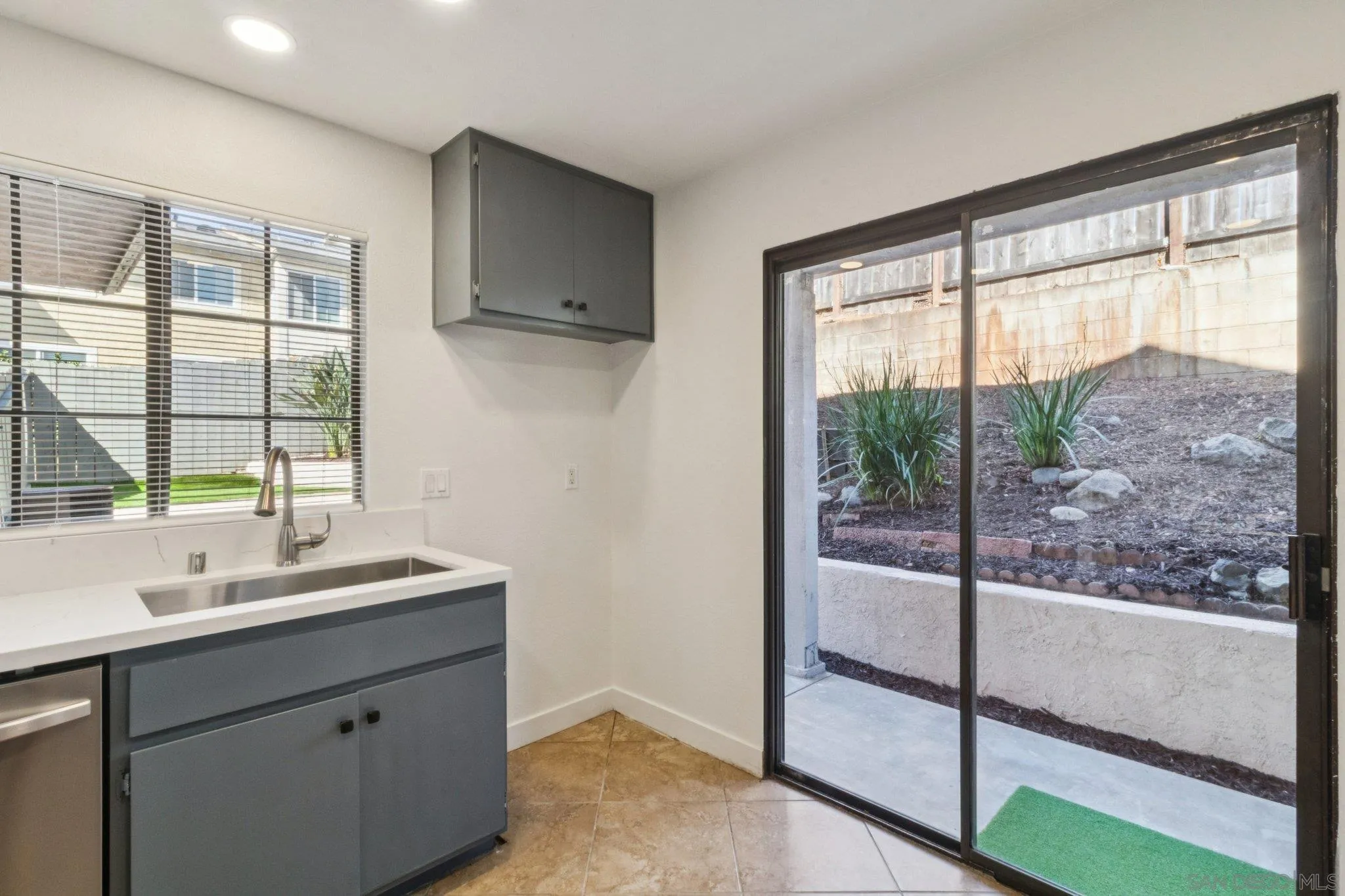 https://cdn.realtyfeed.com/cdn/127/260007323/f3ba70e4322df4f50fc0ba3115012473.webp